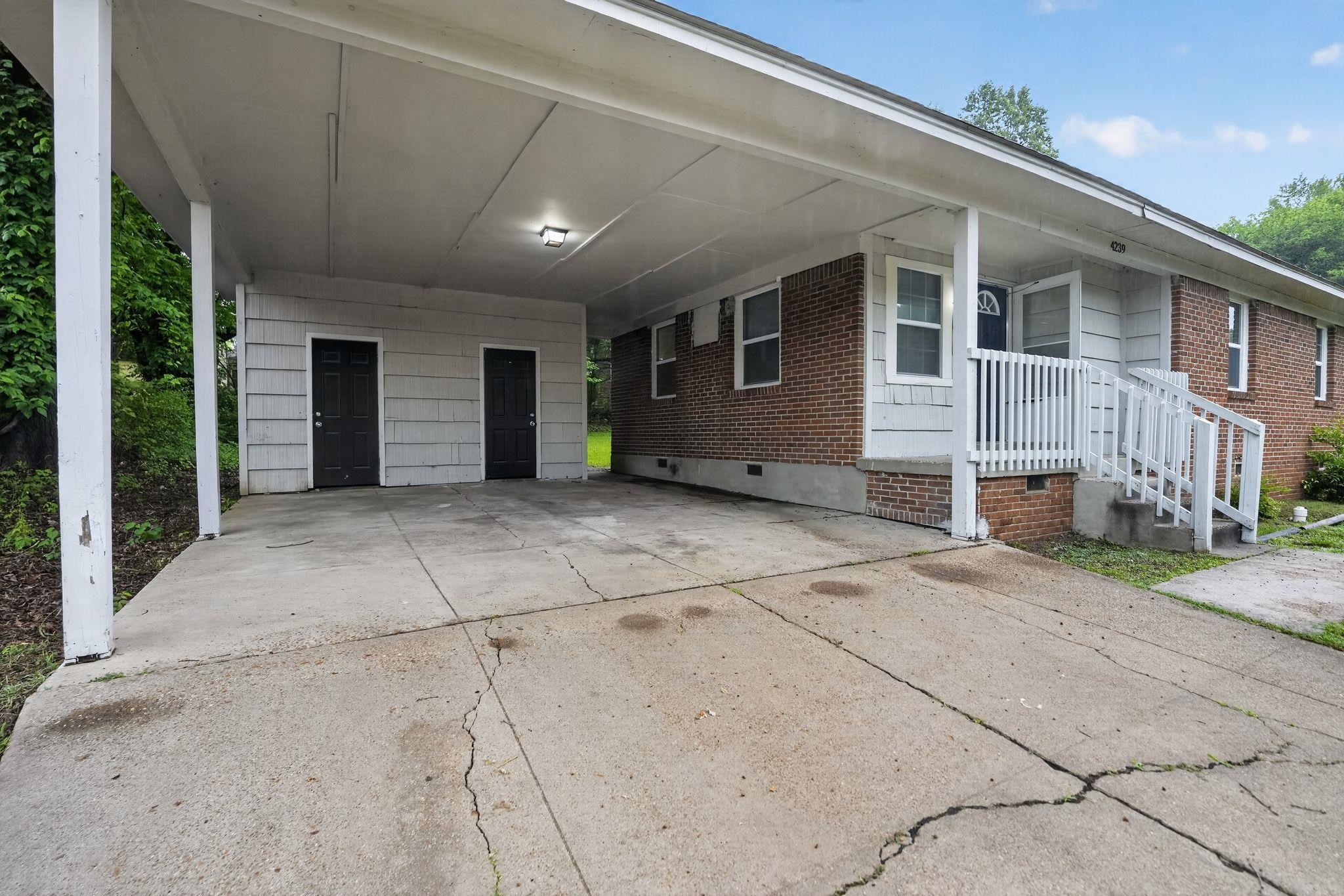 4239 Coventry Dr Property Photo 8