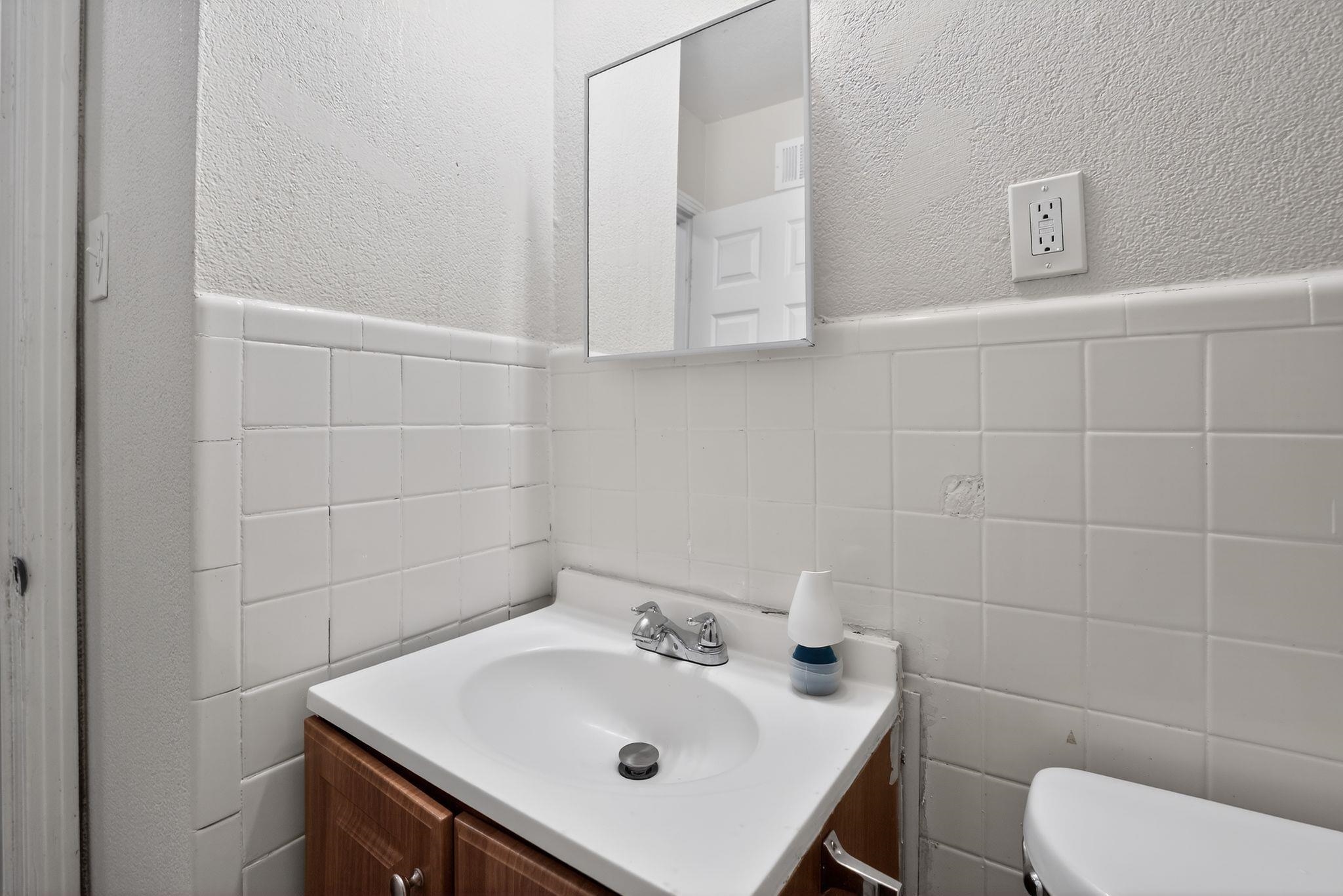4239 Coventry Dr Property Photo 32