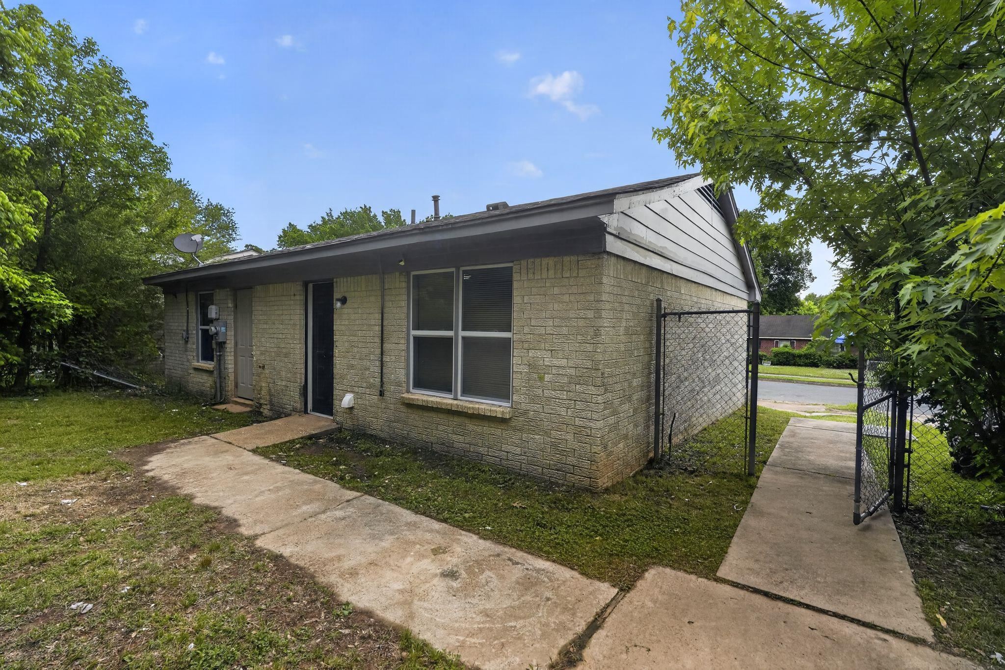 3731 Skylark Dr Property Photo 4