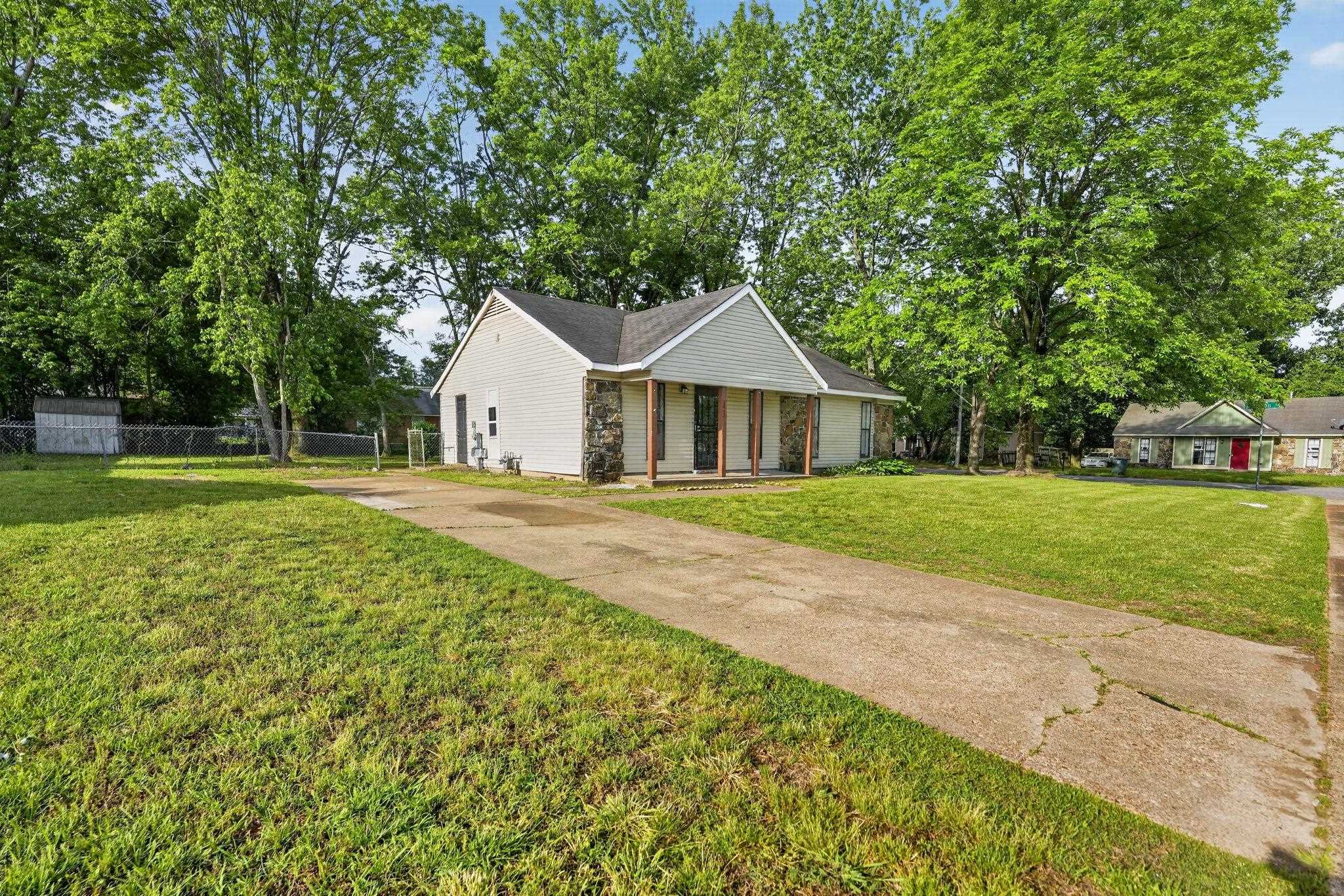 3843 Alex Cv Property Photo 2