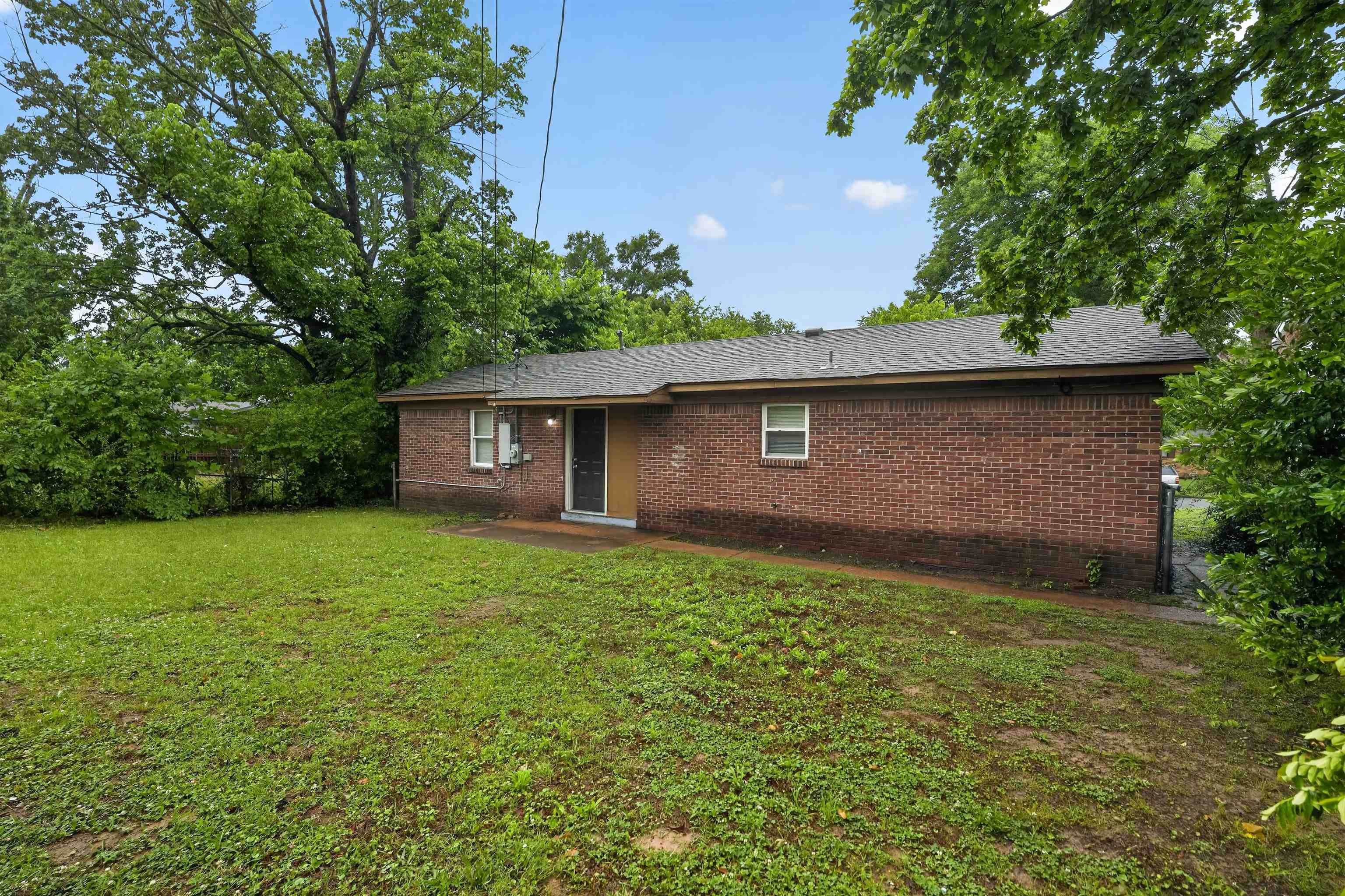 4324 Falcon Dr Property Photo 2