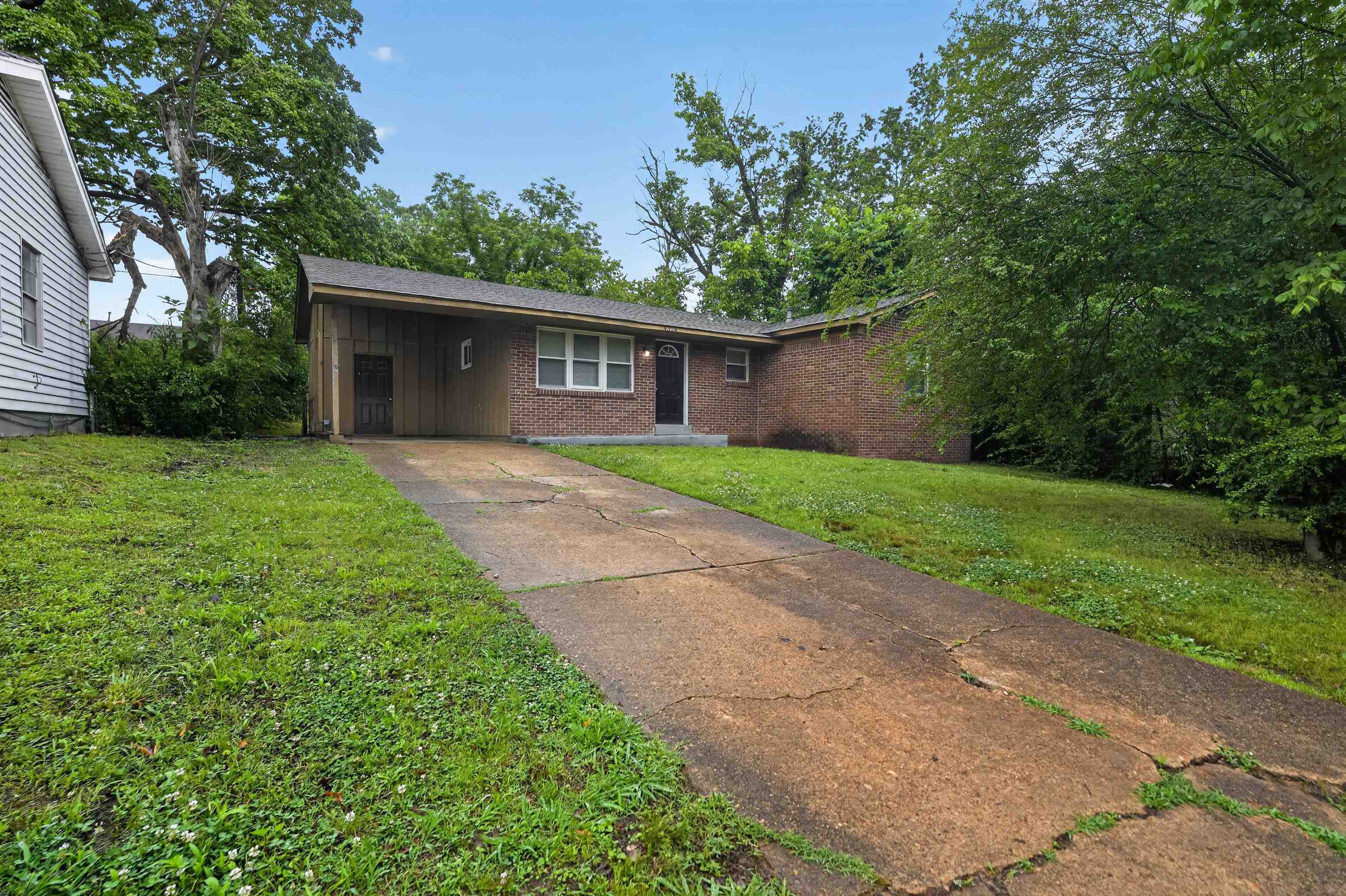 4324 Falcon Dr Property Photo 3