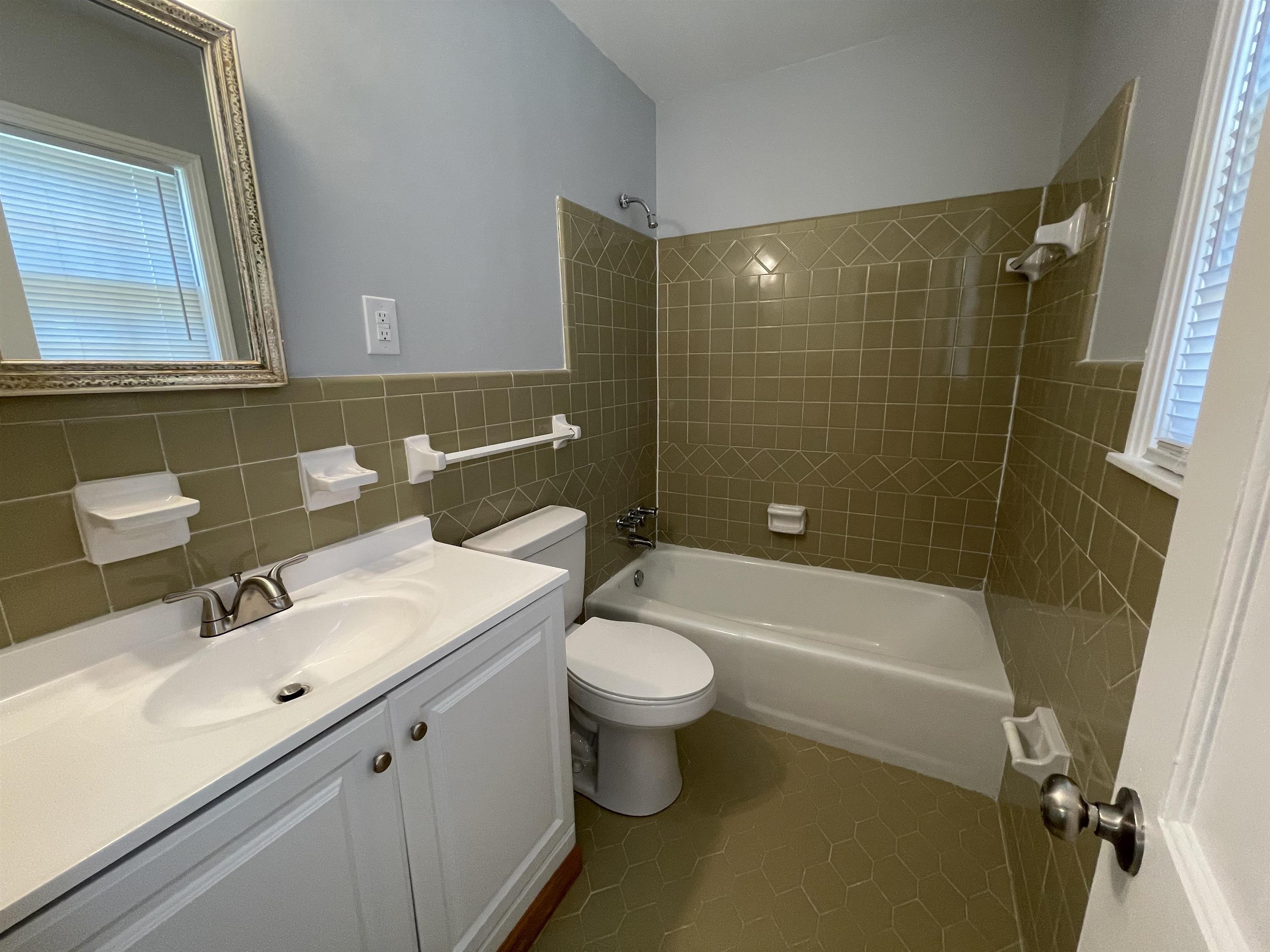 379 Mcelroy Rd Property Photo 17