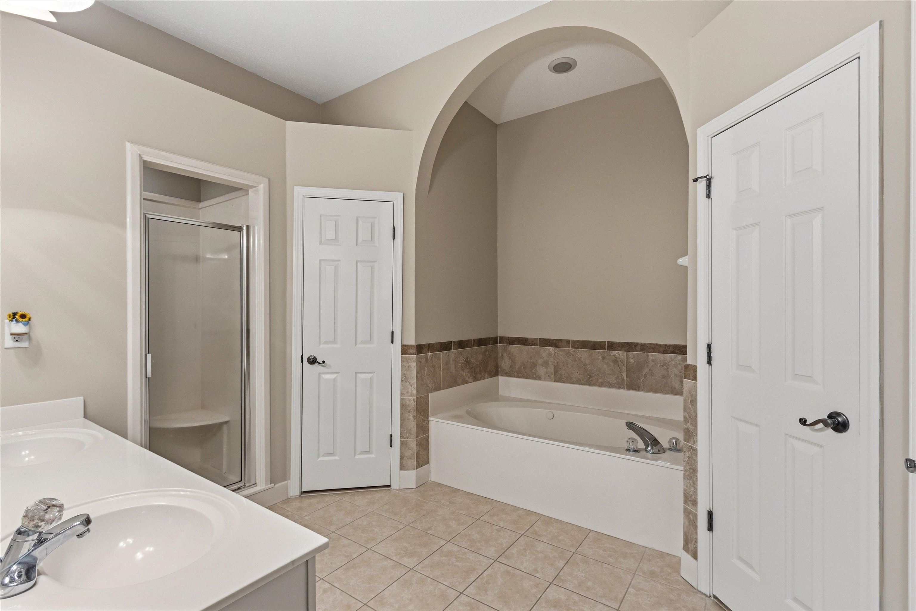 10475 Juneau Way Property Photo 17