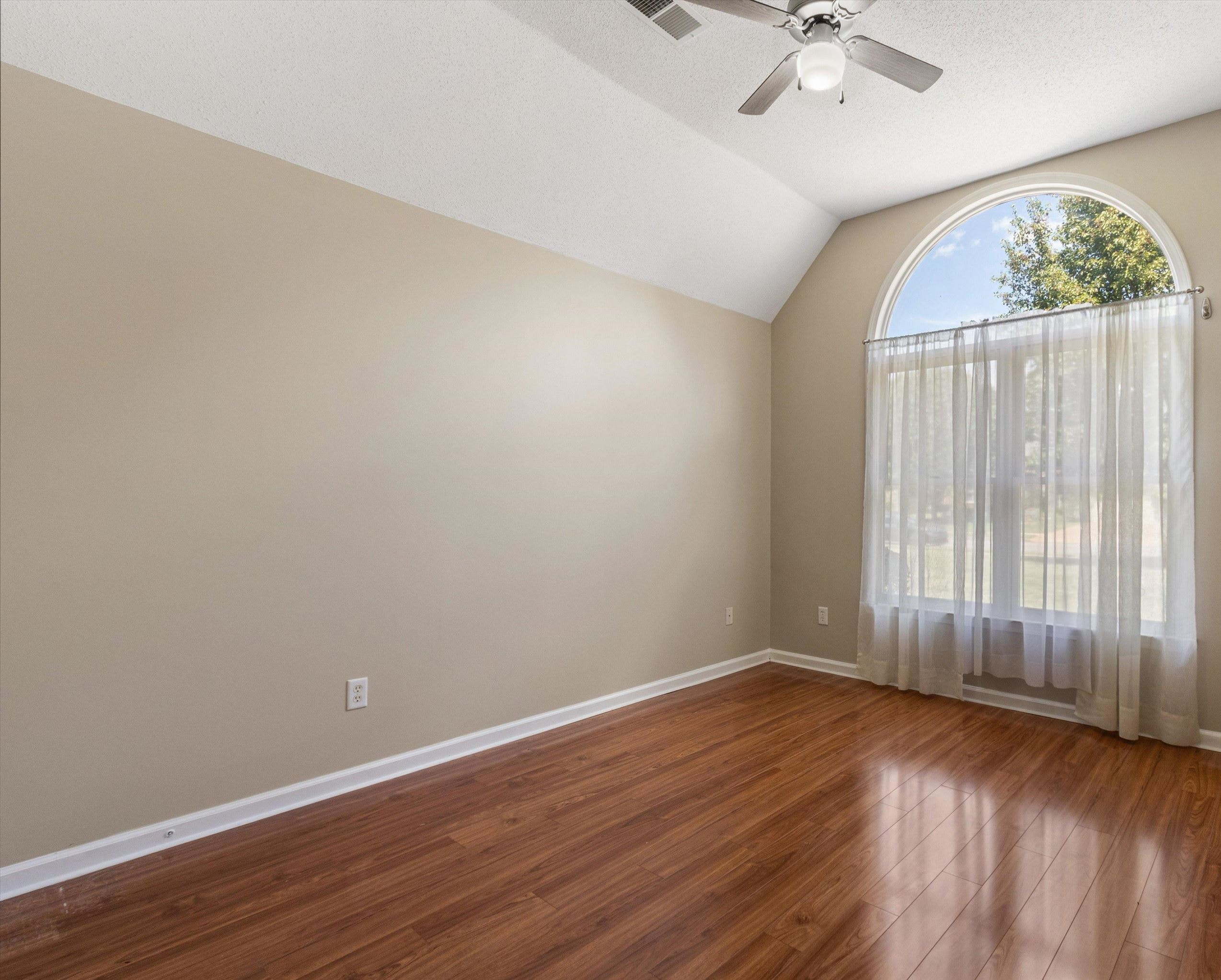 10475 Juneau Way Property Photo 21