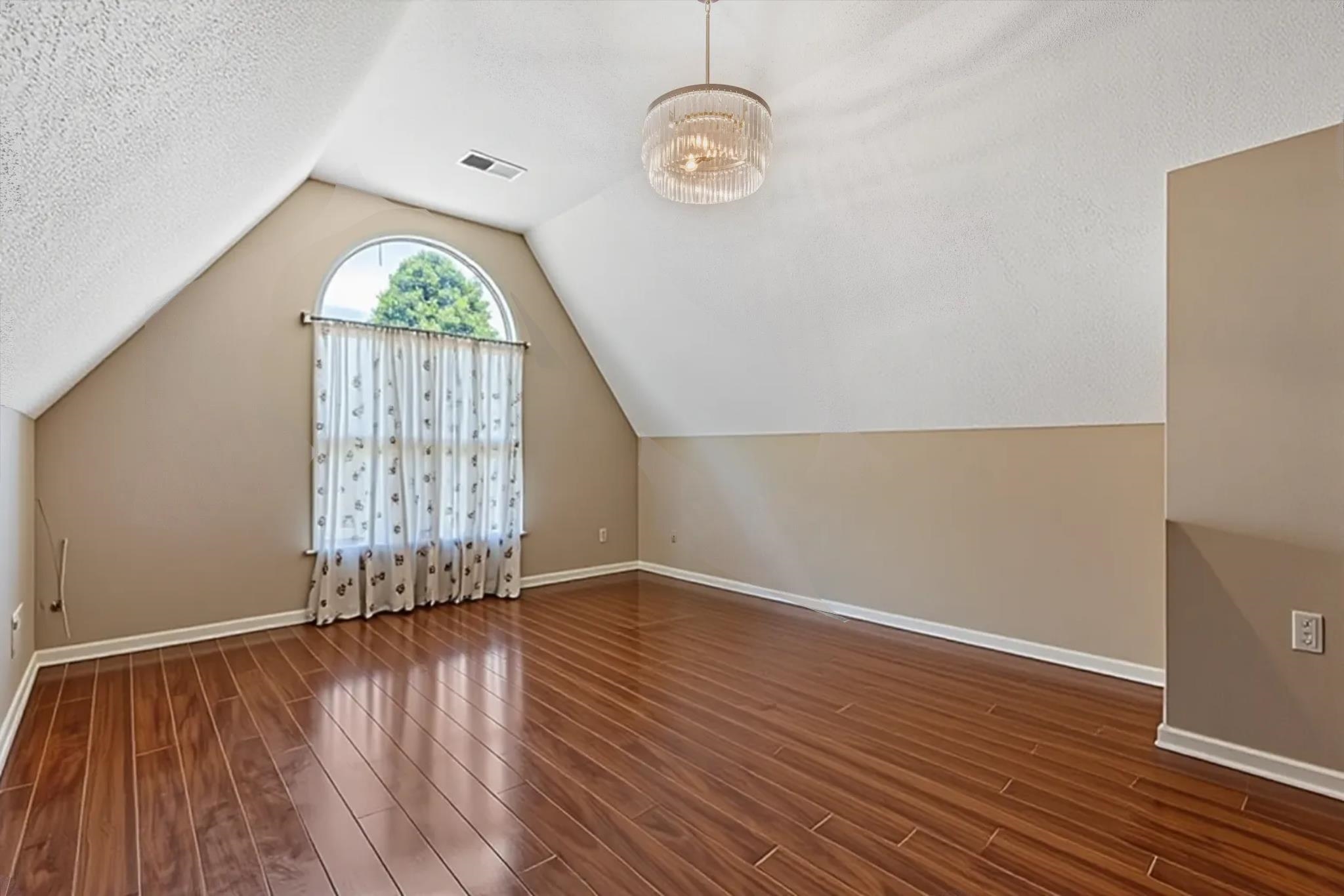 10475 Juneau Way Property Photo 25