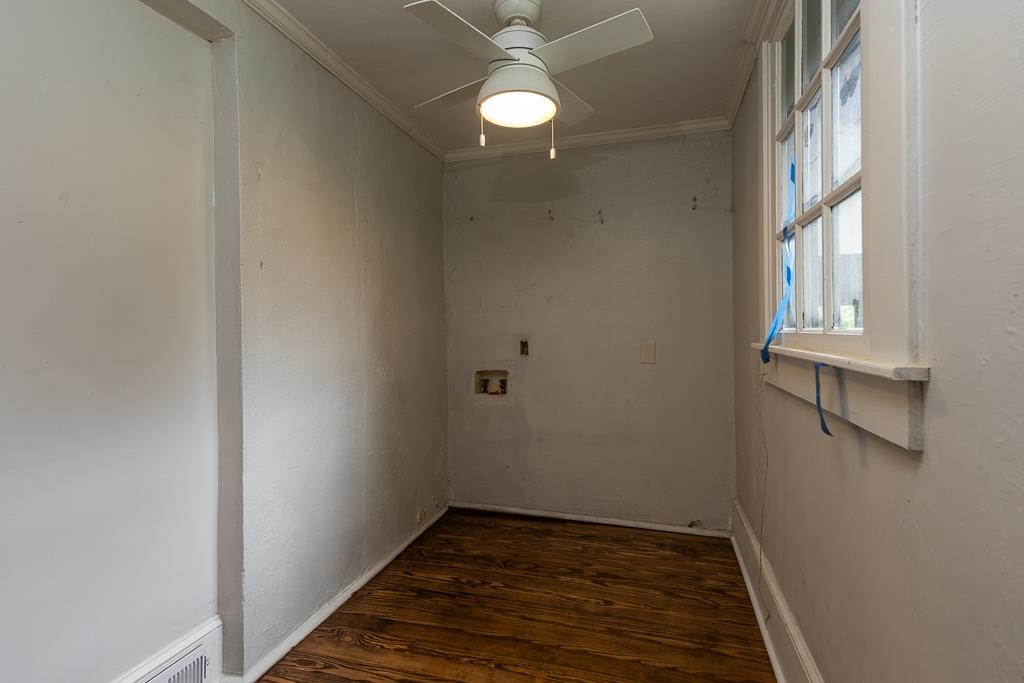 573 S Mclean Blvd Property Photo 16
