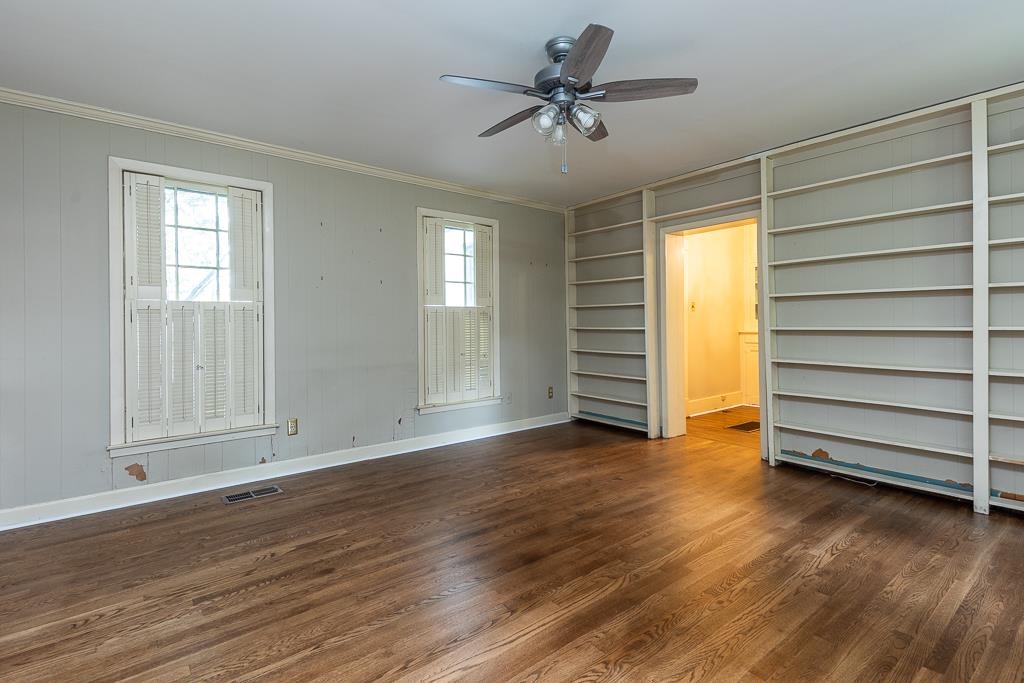 573 S Mclean Blvd Property Photo 17