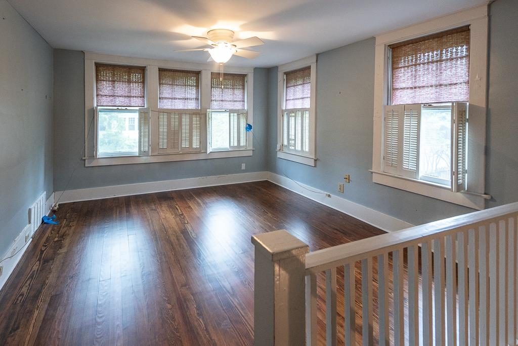 573 S Mclean Blvd Property Photo 21