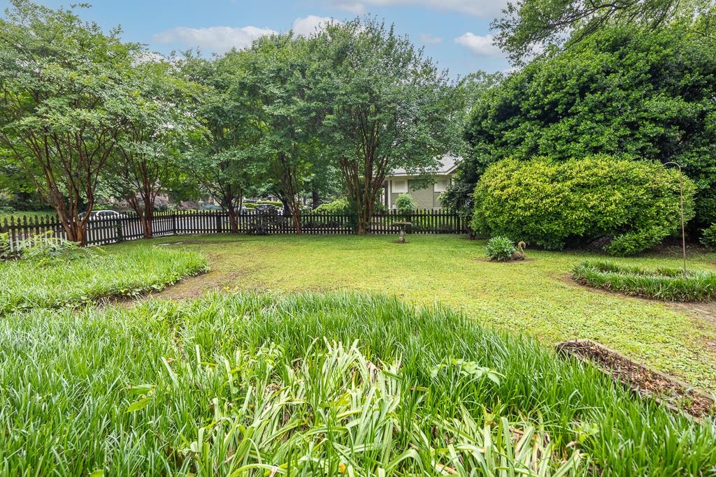 573 S Mclean Blvd Property Photo 32