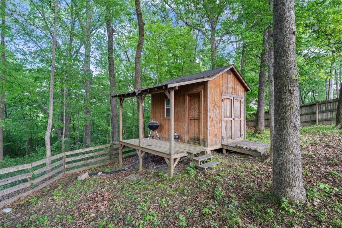 375 Leggett Dr Property Photo 26