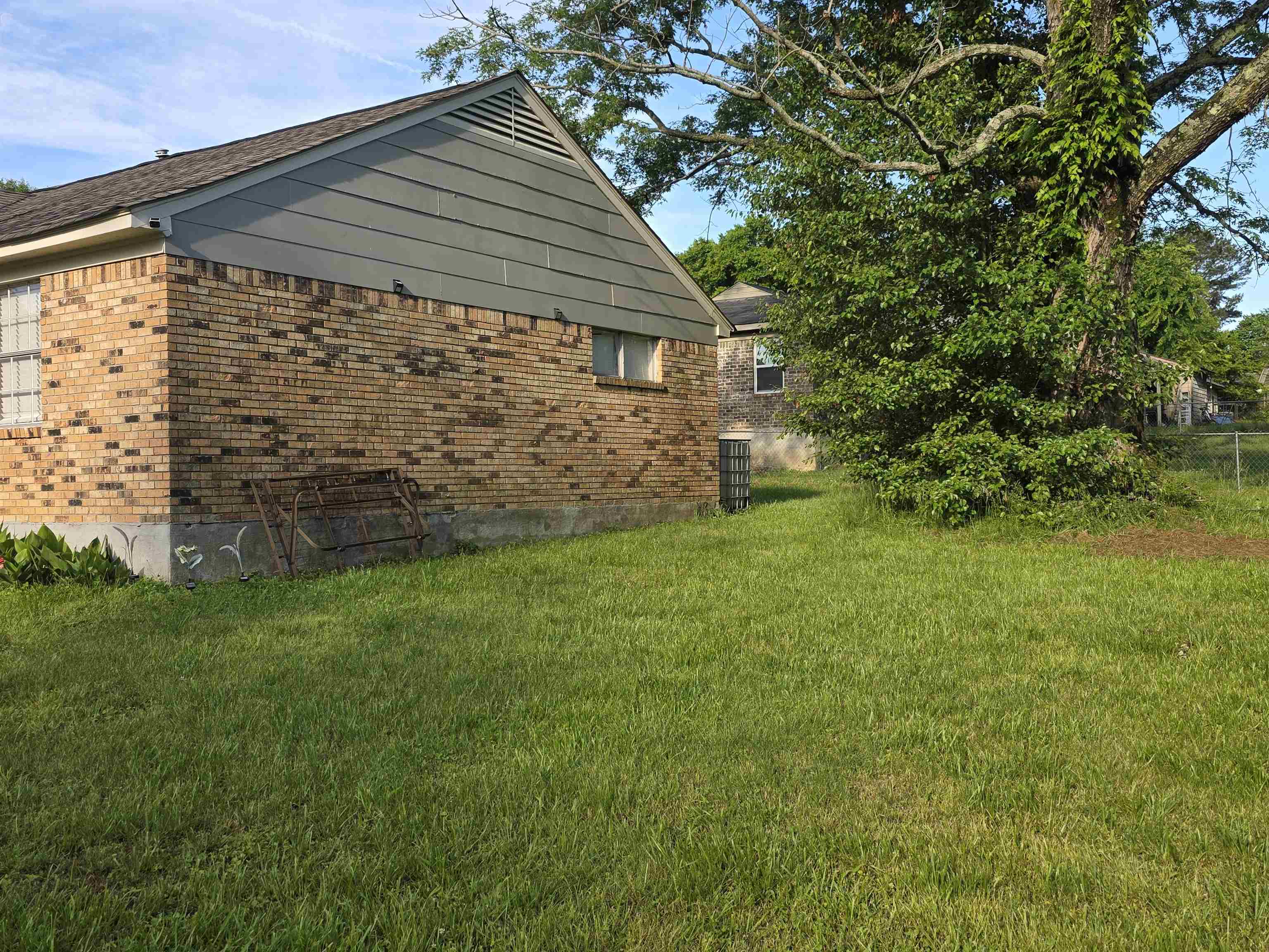 5291 Plover Dr Property Photo 2
