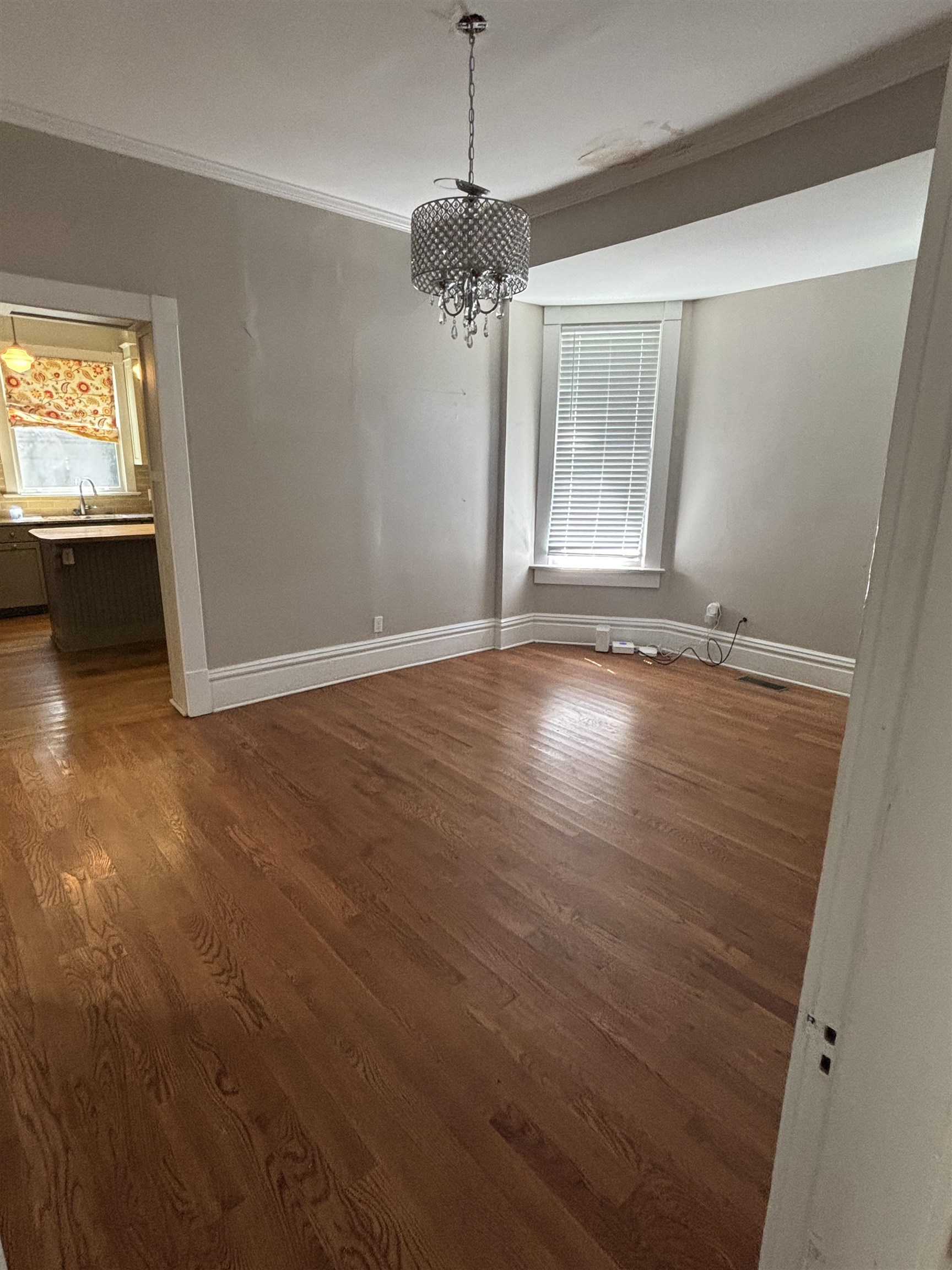2183 Harbert Ave Property Photo 3
