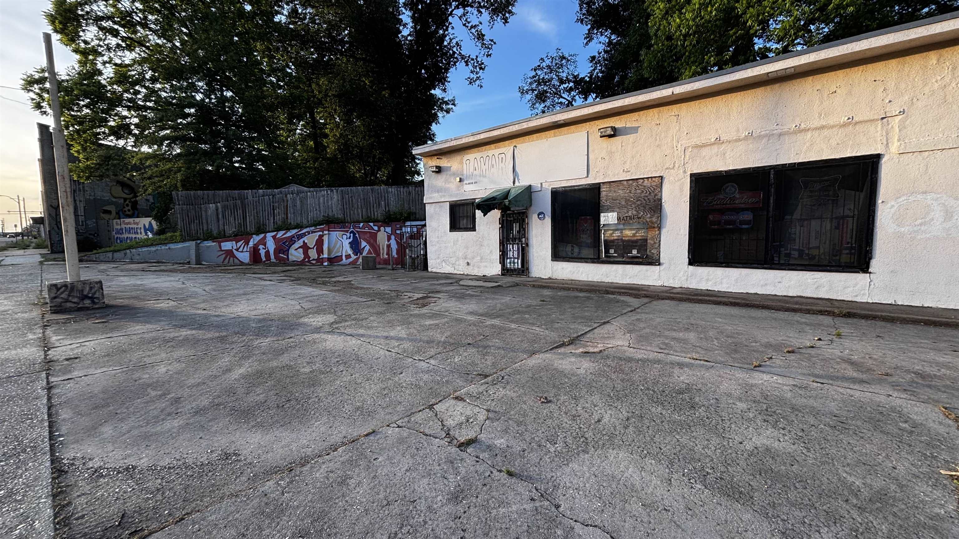 1706 Lamar Ave Property Photo 3