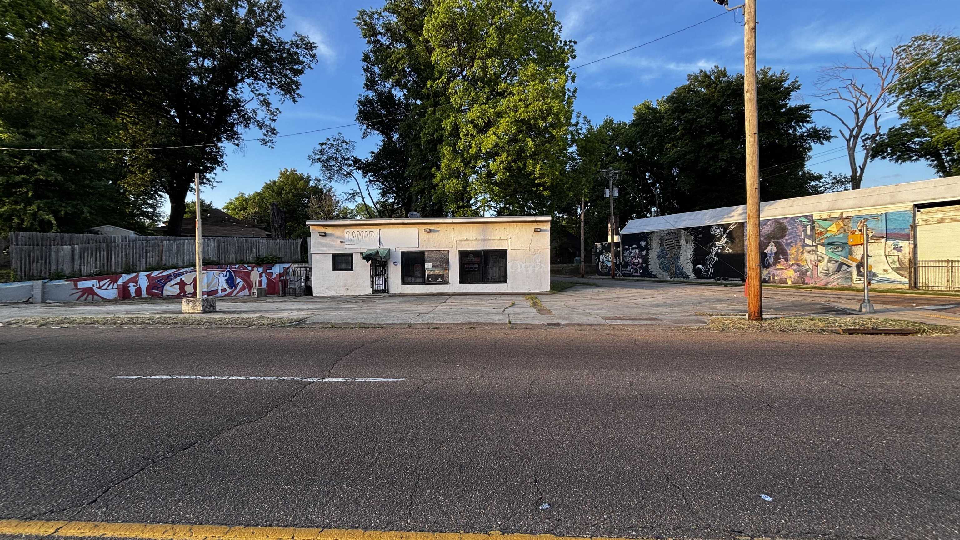 1706 Lamar Ave Property Photo 4