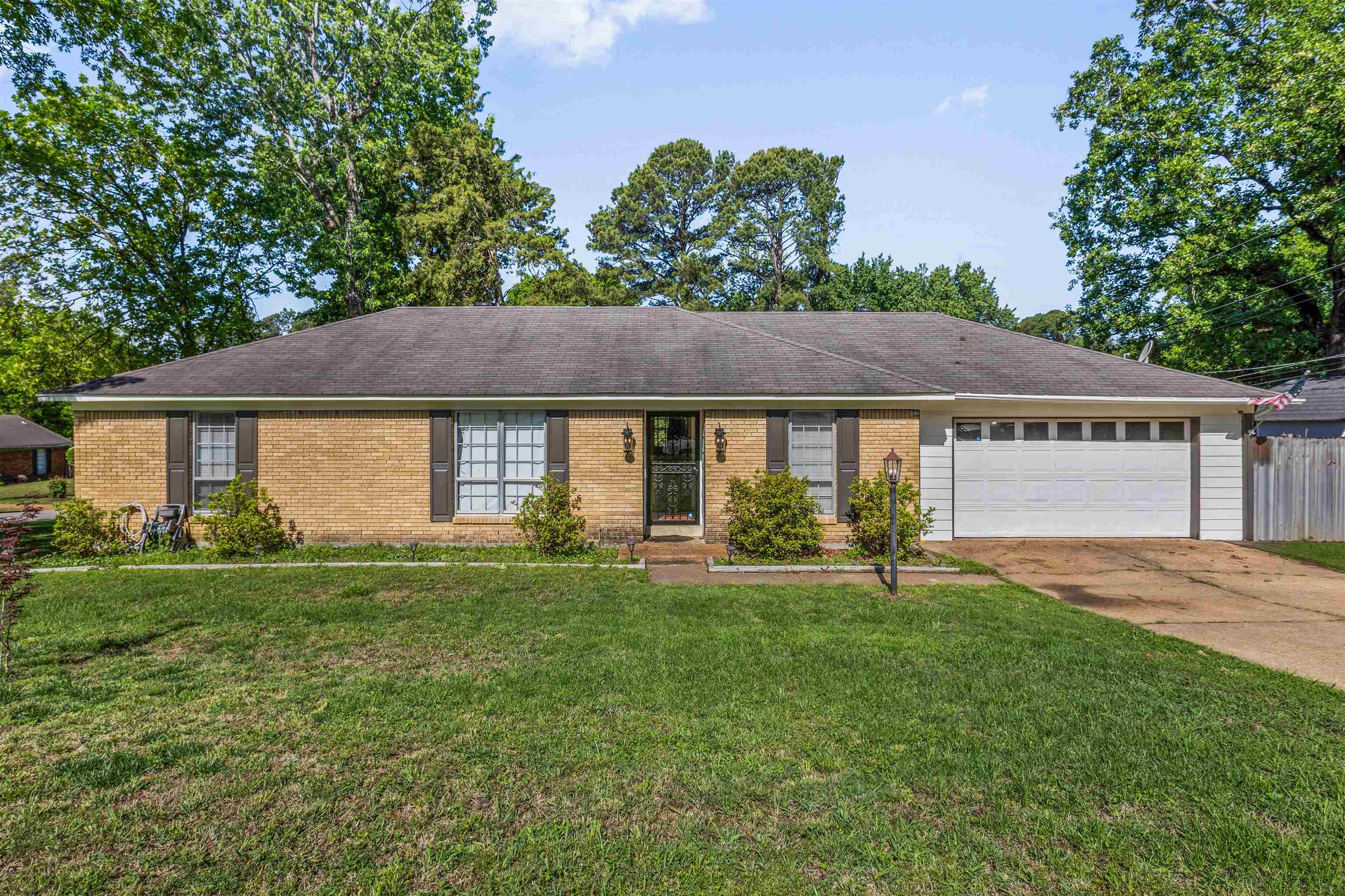 3379 CANYON RD Property Photo 1