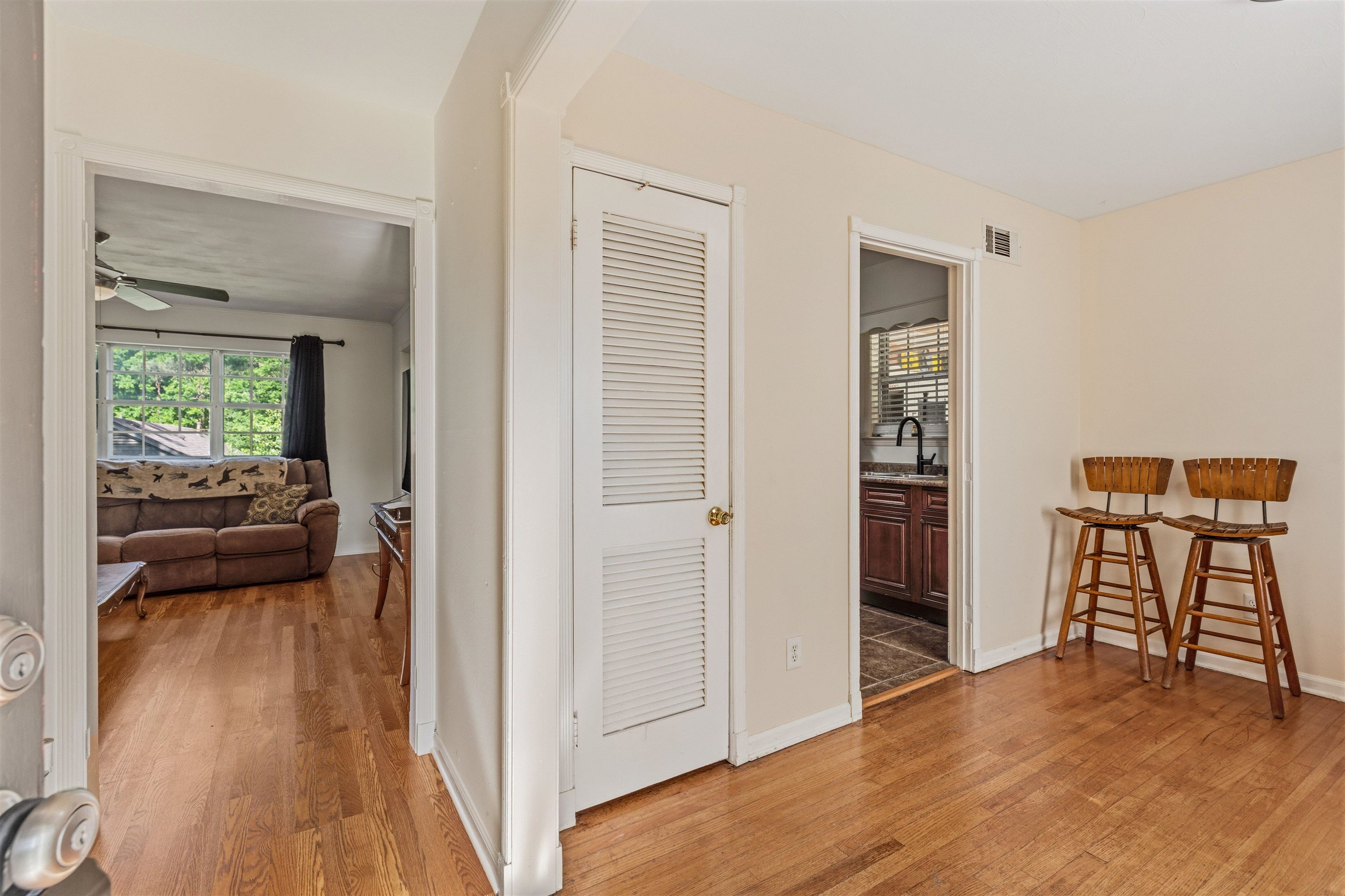 3379 Canyon Rd Property Photo 4