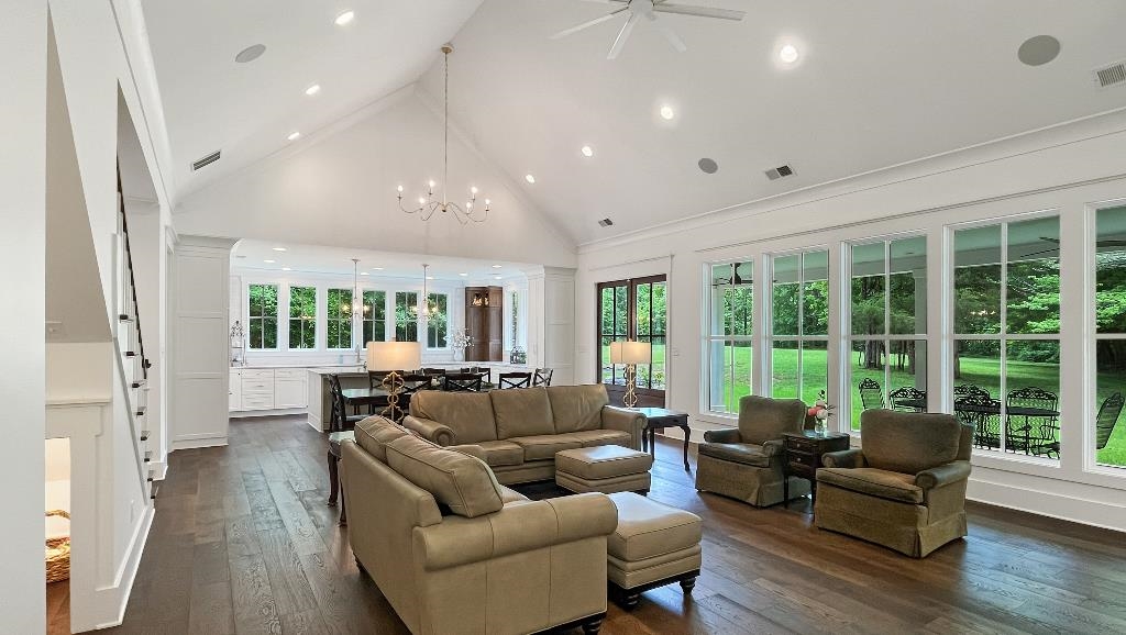335 Blain Rd Property Photo 4