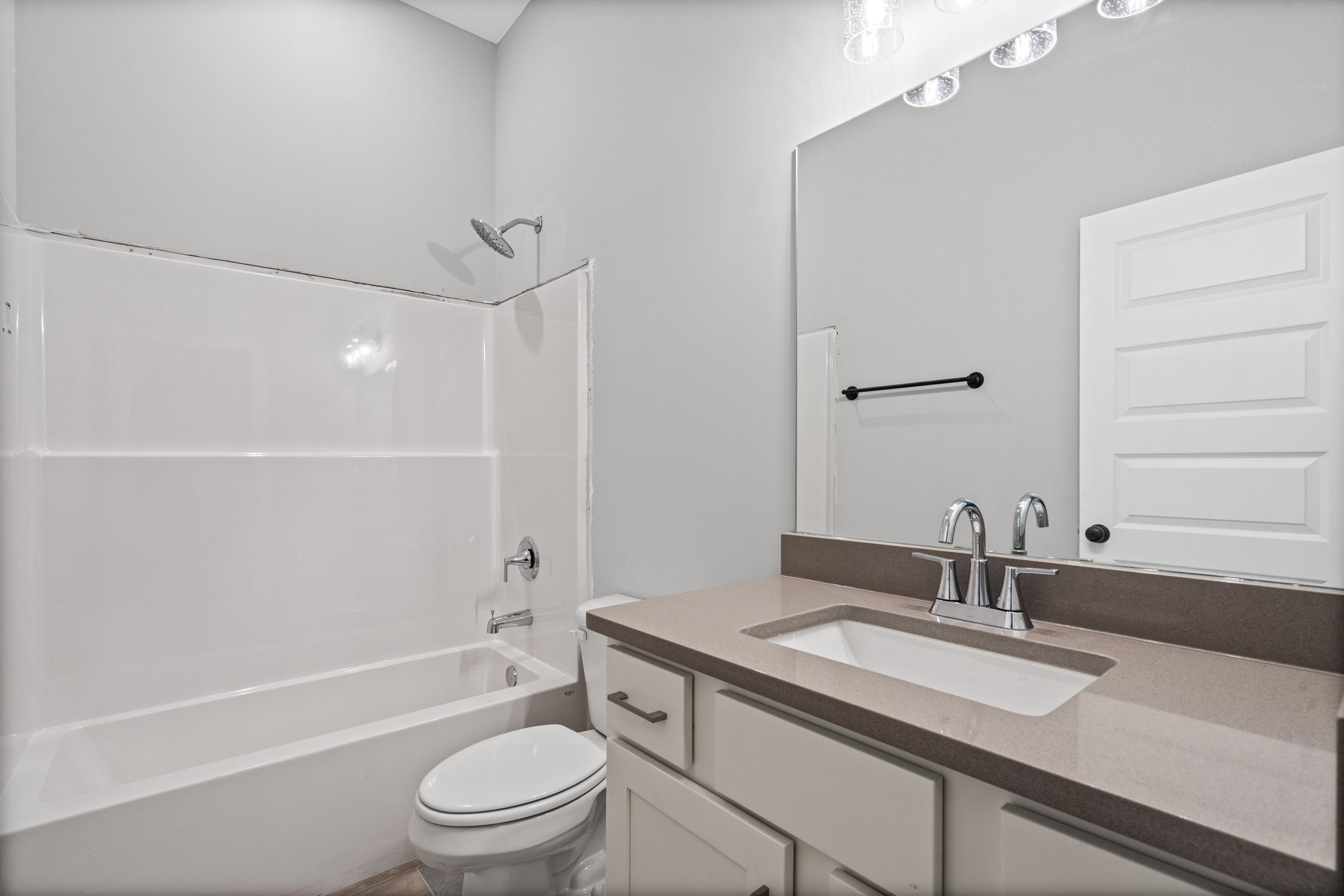 9926 Delphinium Dr N Property Photo 12
