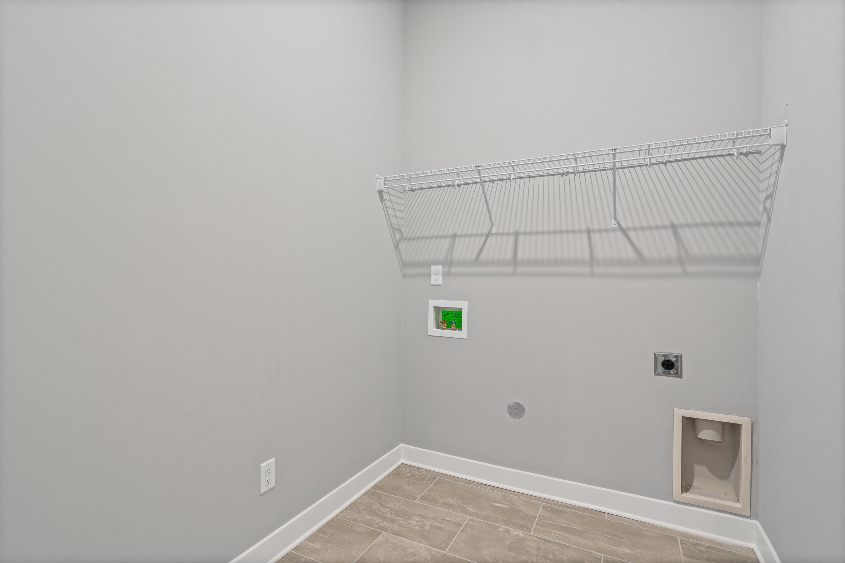 9926 Delphinium Dr N Property Photo 15