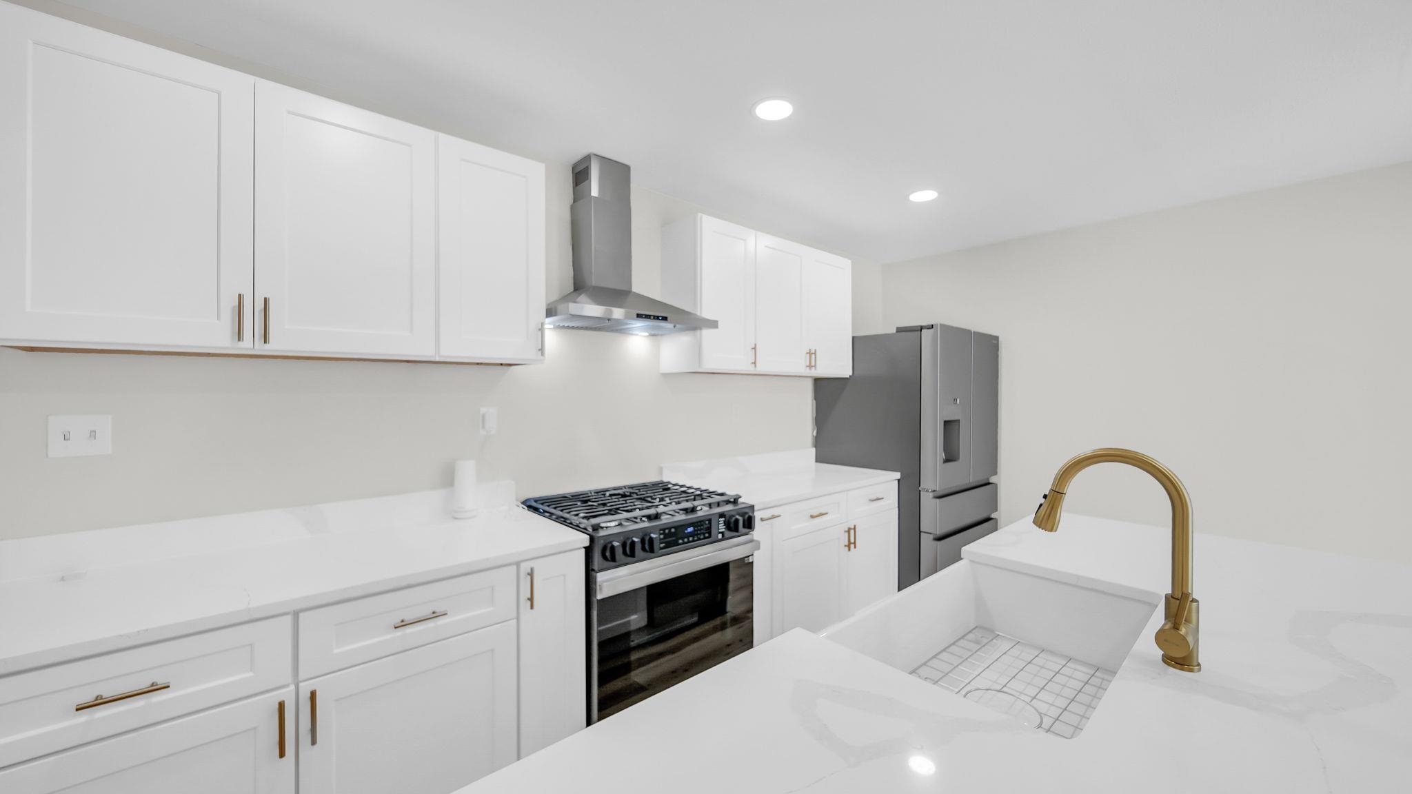 2800 Spring Hill Dr Property Photo 11