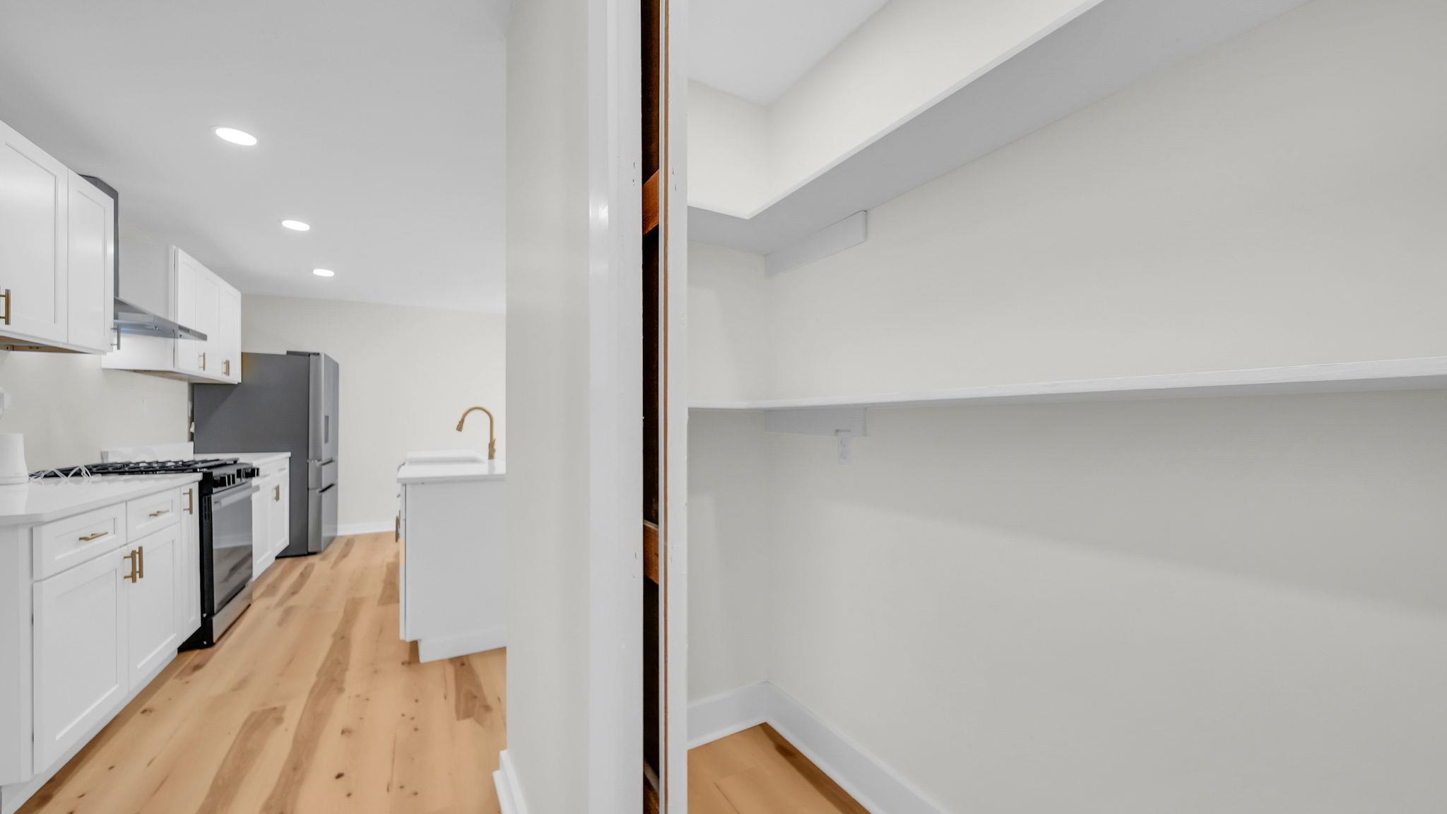 2800 Spring Hill Dr Property Photo 15