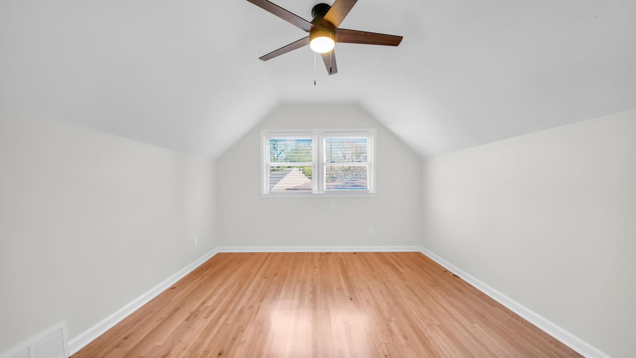 2800 Spring Hill Dr Property Photo 28