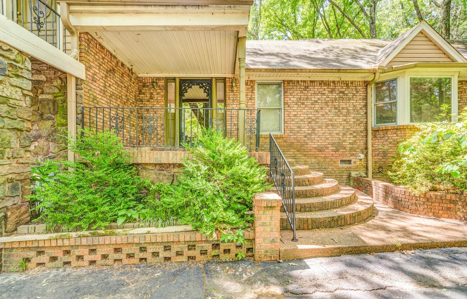 8651 Baylor Rd Property Photo 2