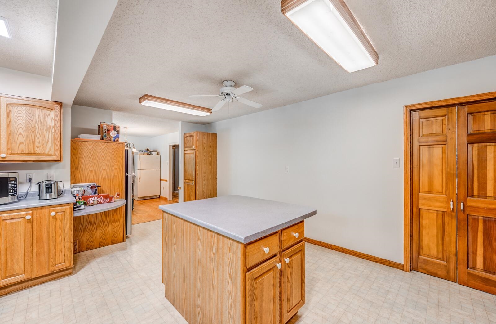 8651 Baylor Rd Property Photo 7