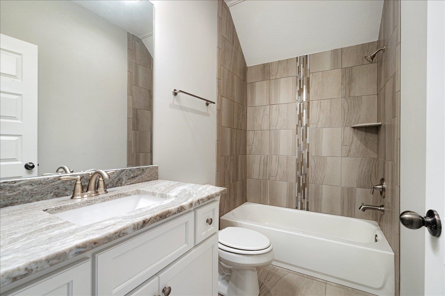 680 Magnolia Ln Property Photo 29