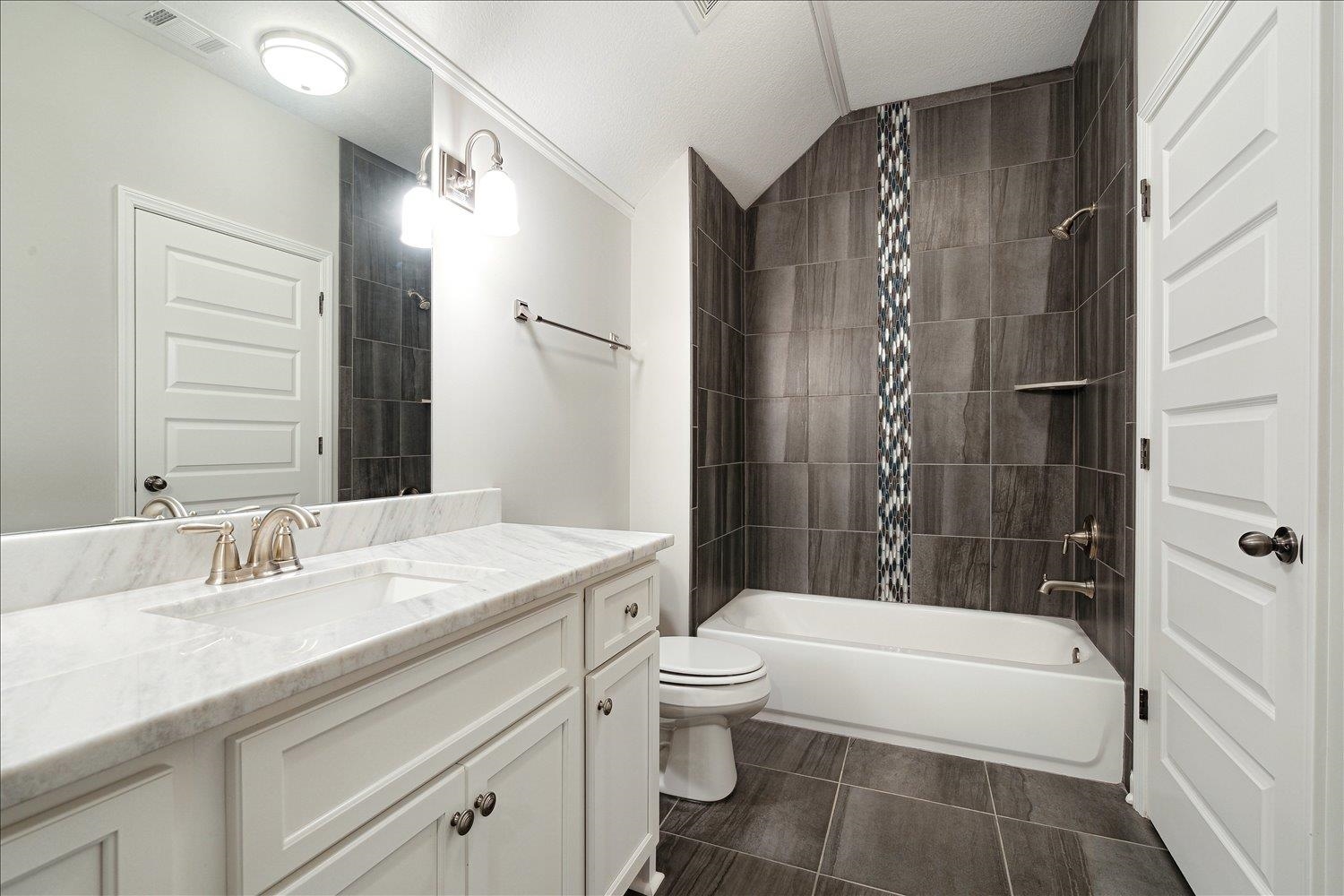 680 Magnolia Ln Property Photo 30