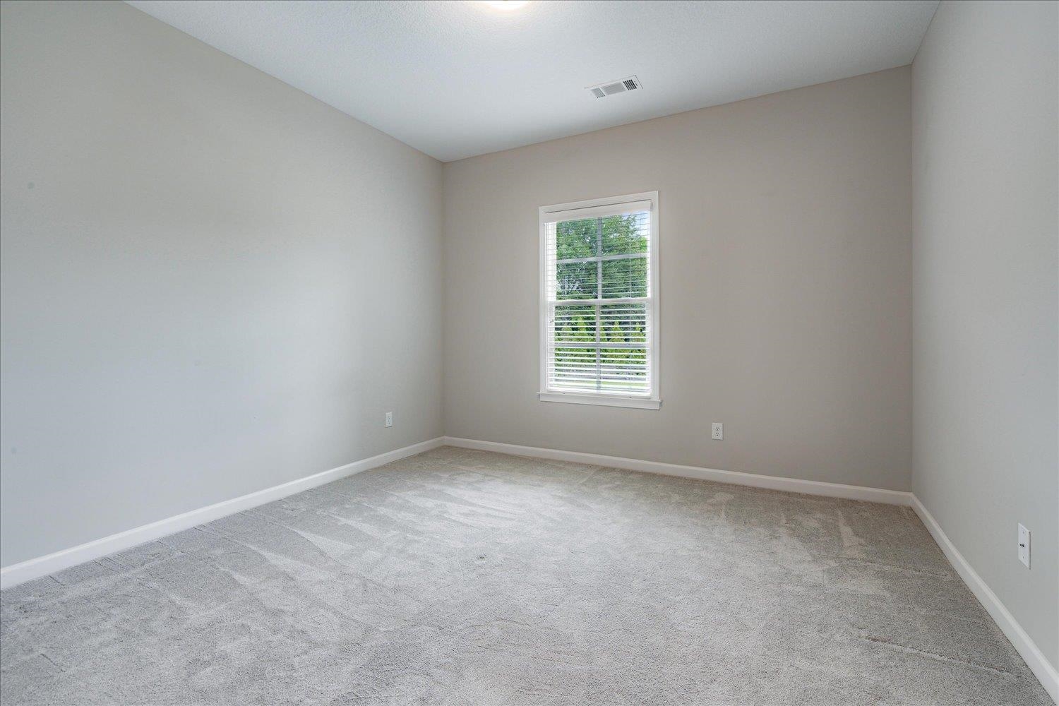 680 Magnolia Ln Property Photo 33
