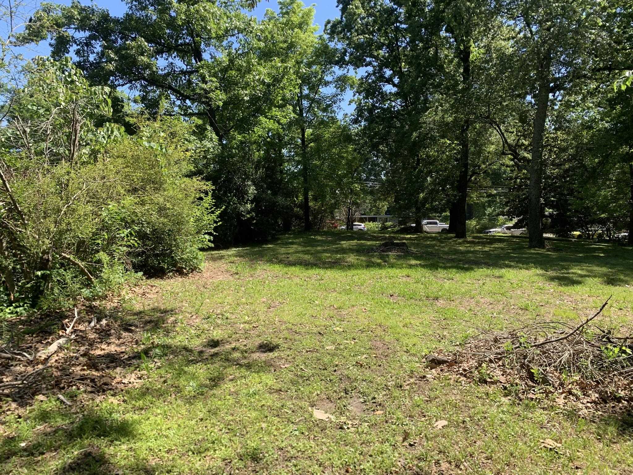 901 S Perkins Rd S Property Photo 4