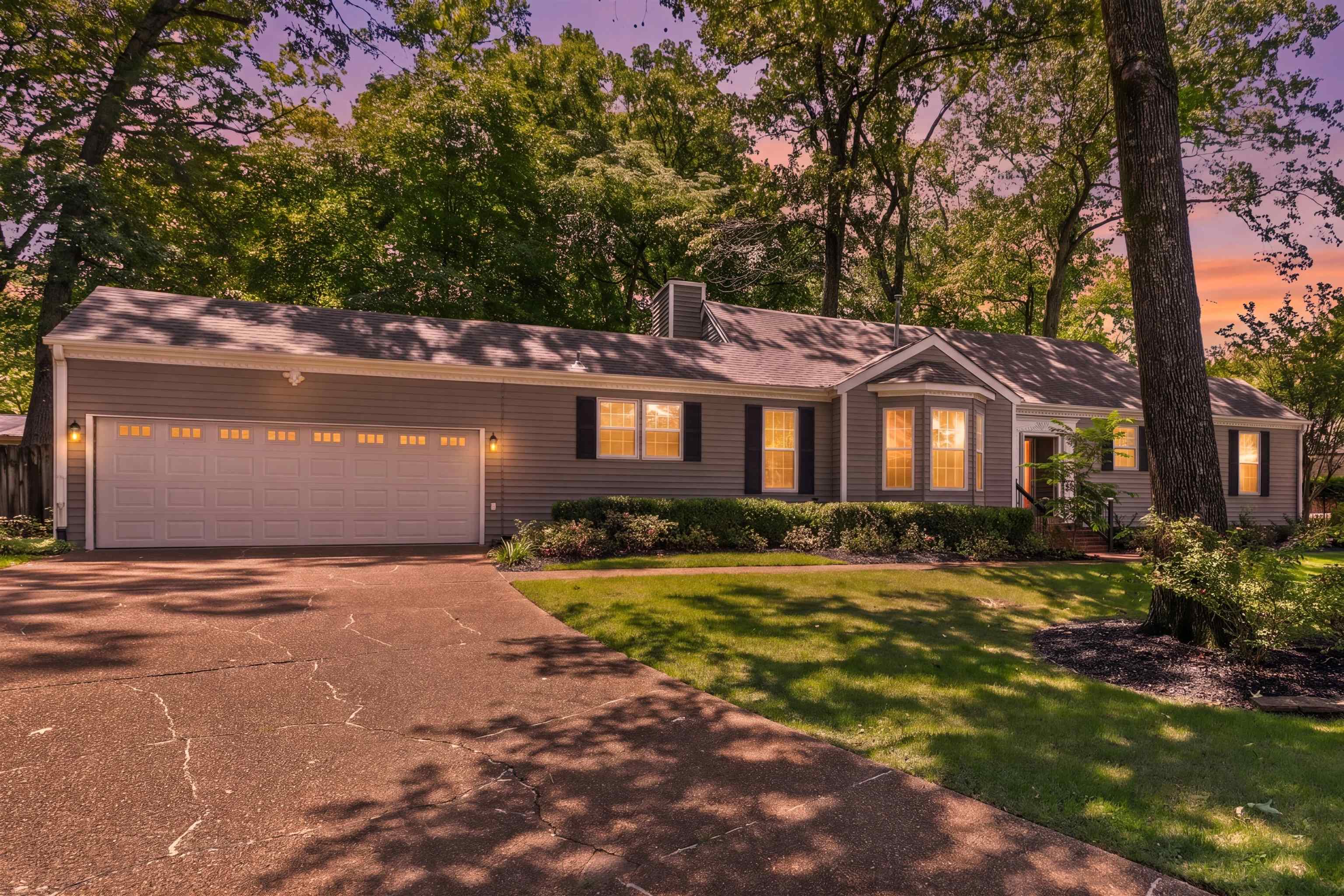 2149 Rolling Valley Dr Property Photo 3
