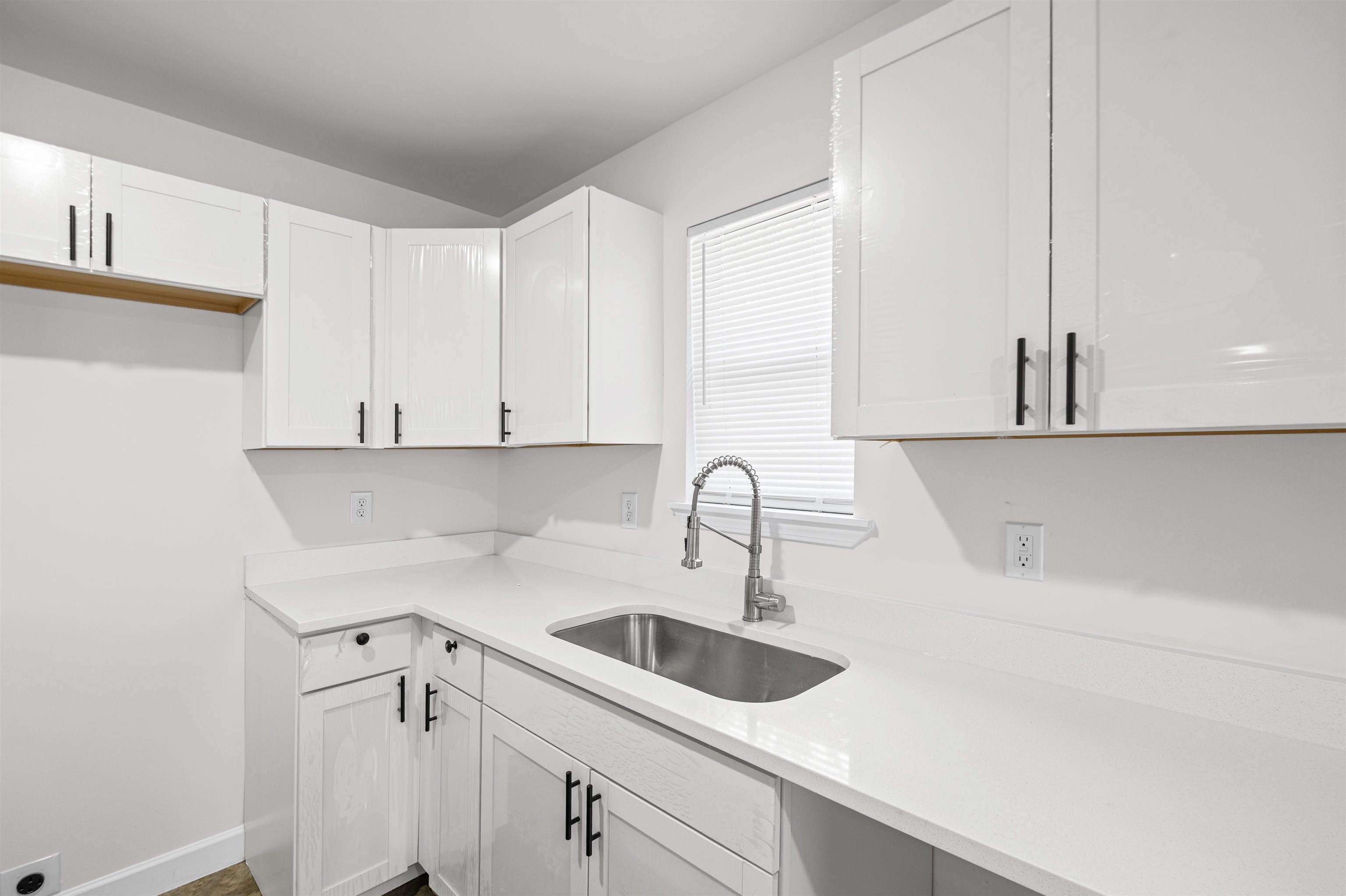 3896 Christine Garden Rd E Property Photo 11