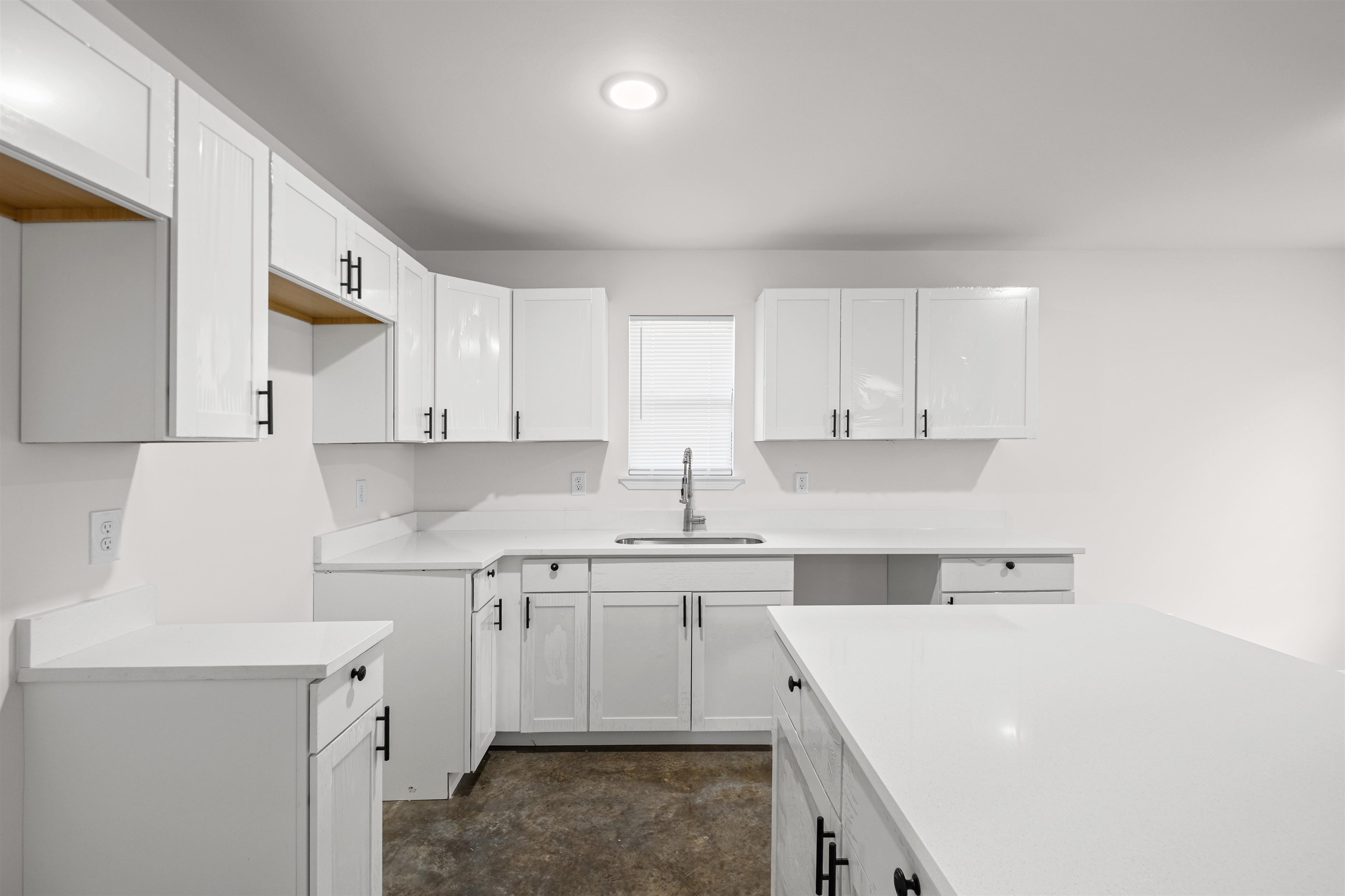 3896 Christine Garden Rd E Property Photo 12