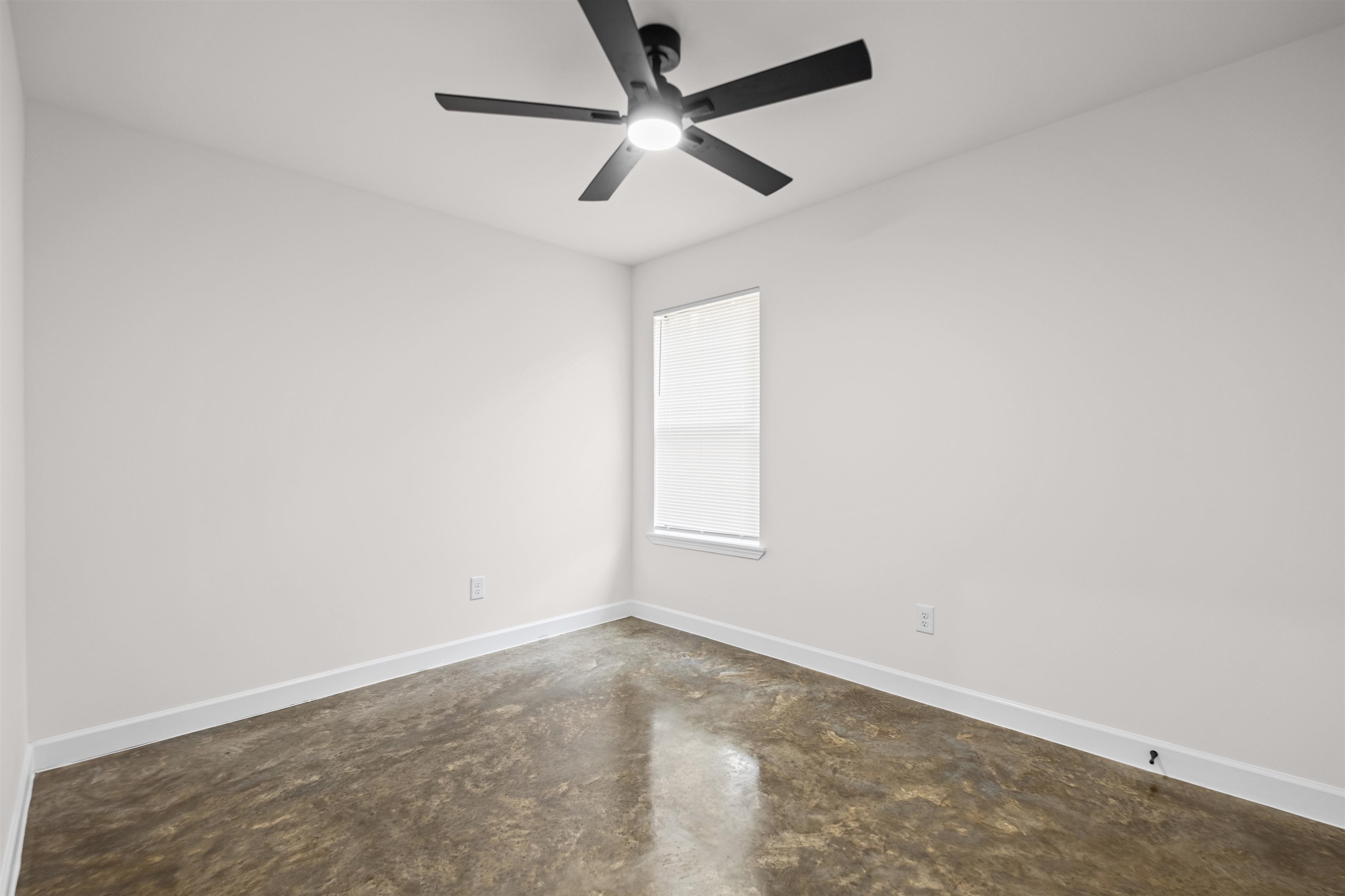 3896 Christine Garden Rd E Property Photo 17