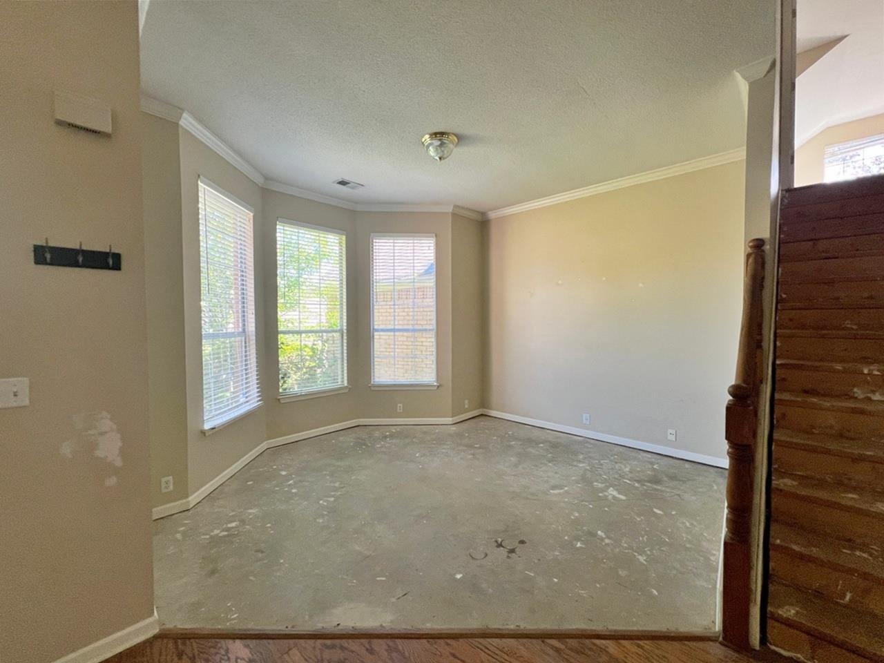 6835 Beagle Run Ln Property Photo 3