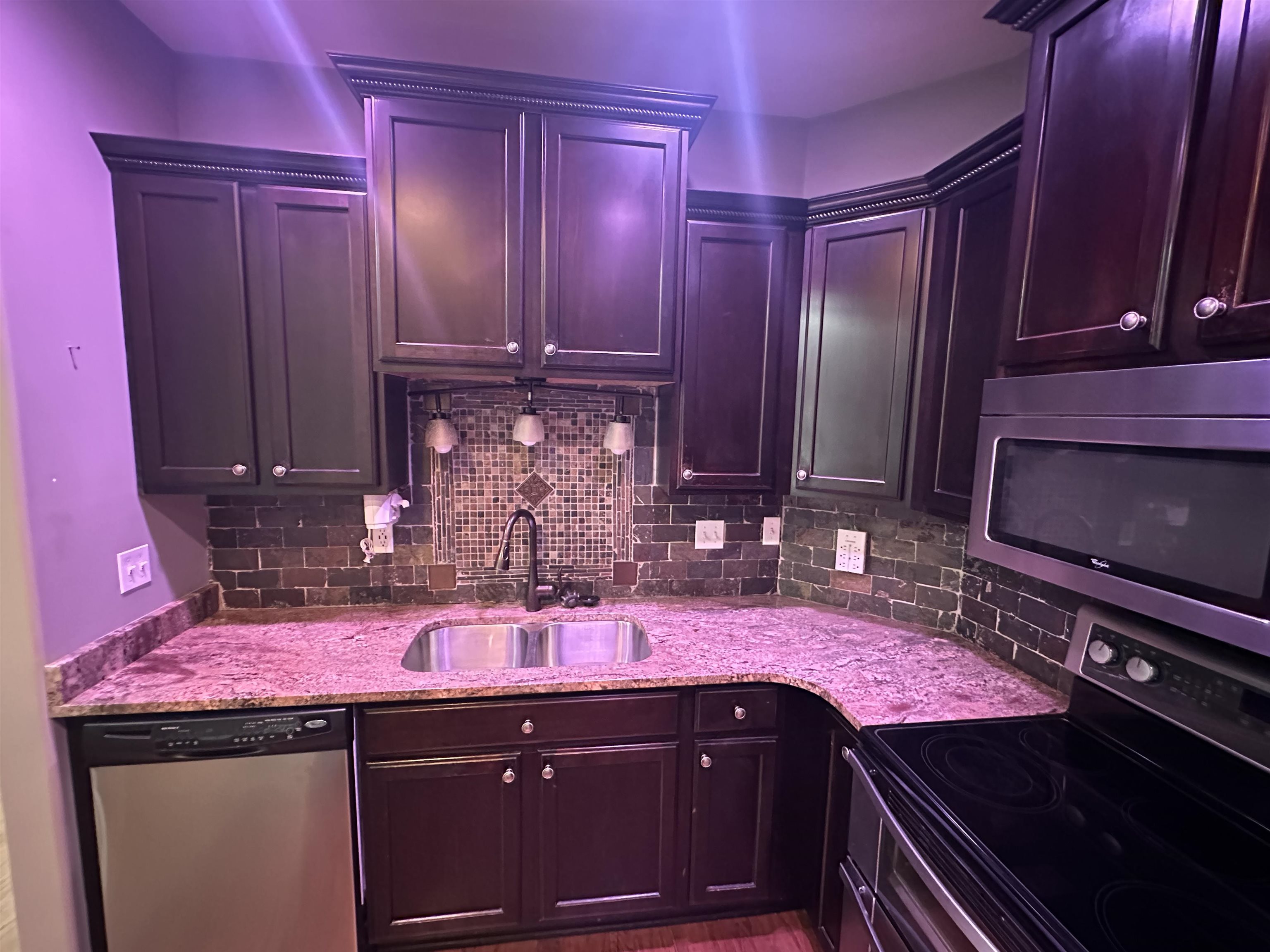 7303 Winterbrook Ln Property Photo 12