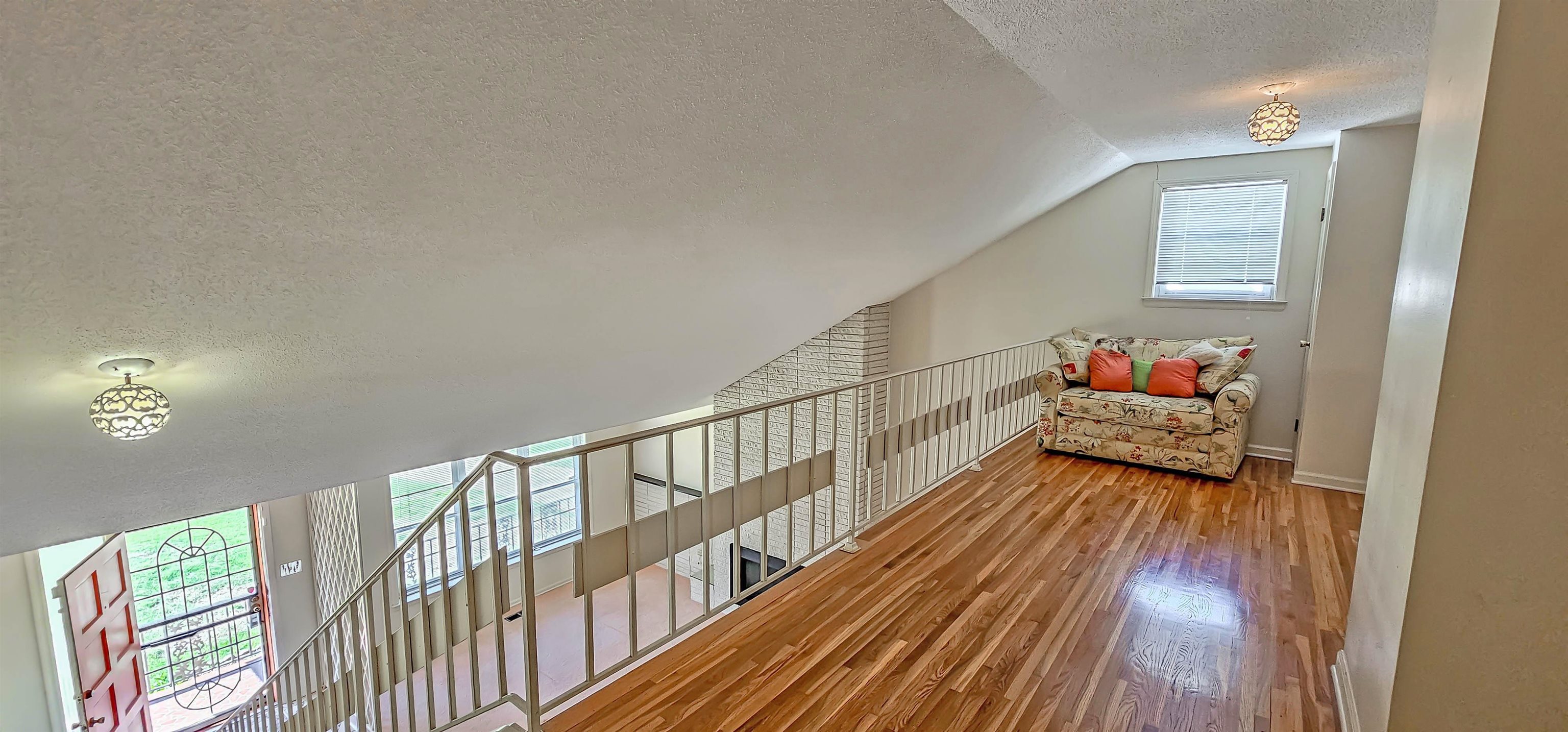 1794 Glenview Ave Property Photo 18