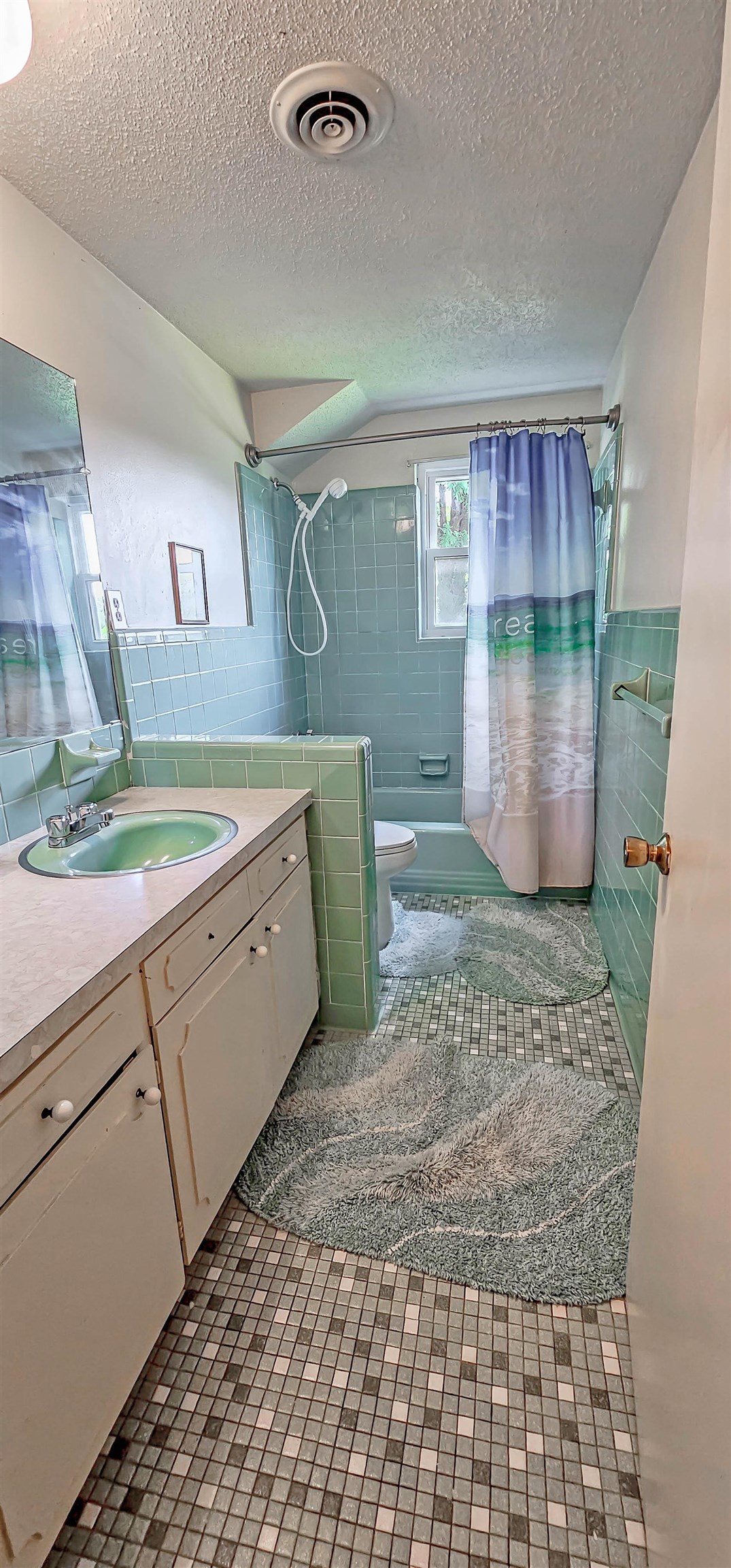 1794 Glenview Ave Property Photo 23