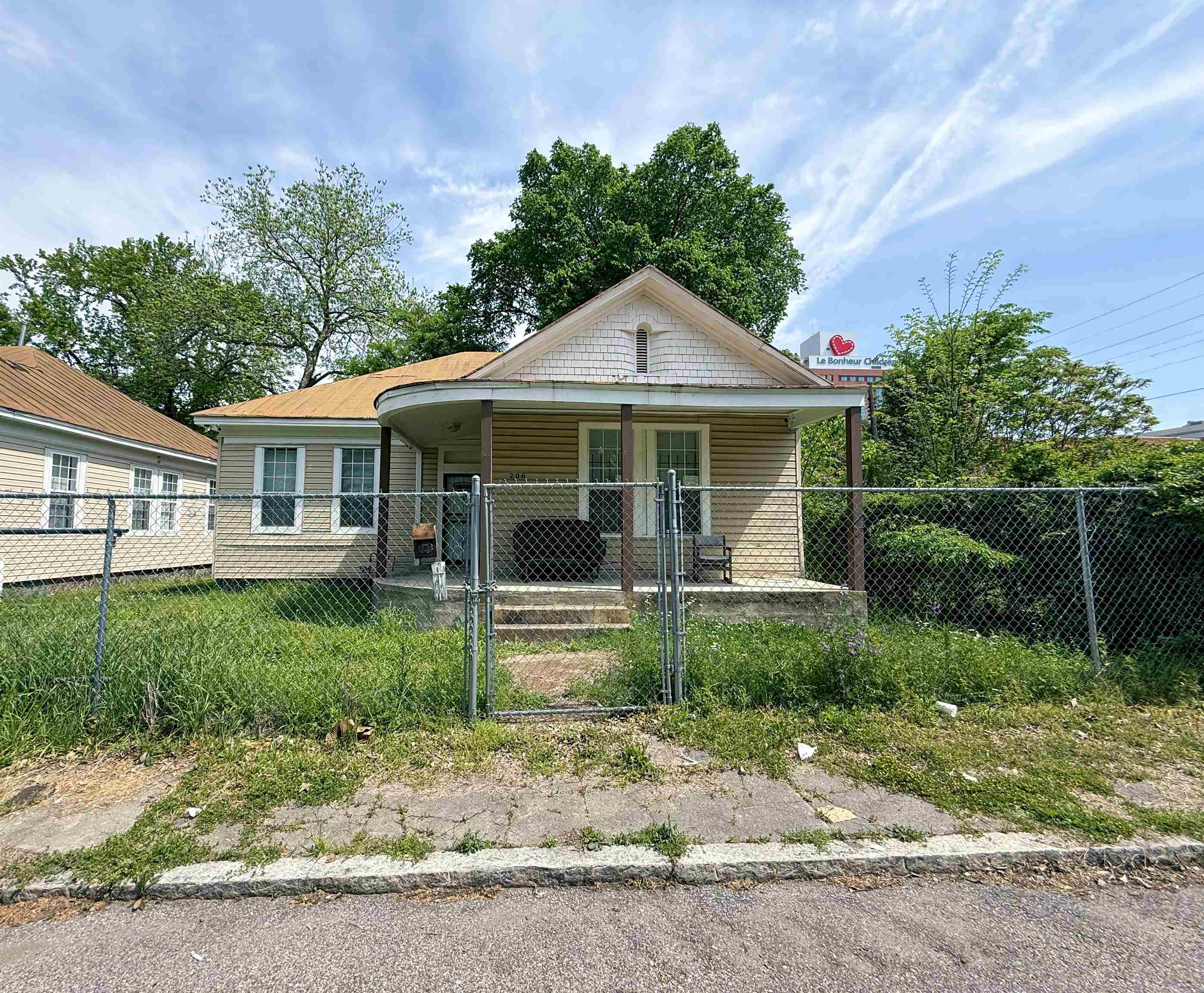 206 Leath St Property Photo 2