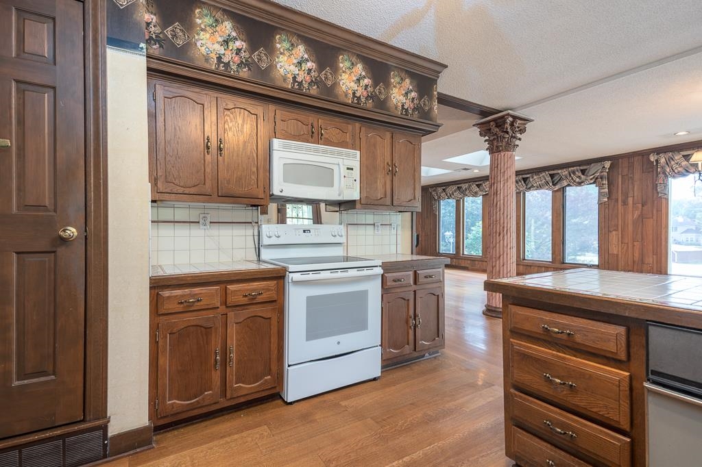 8643 Poplar Pike Property Photo 11
