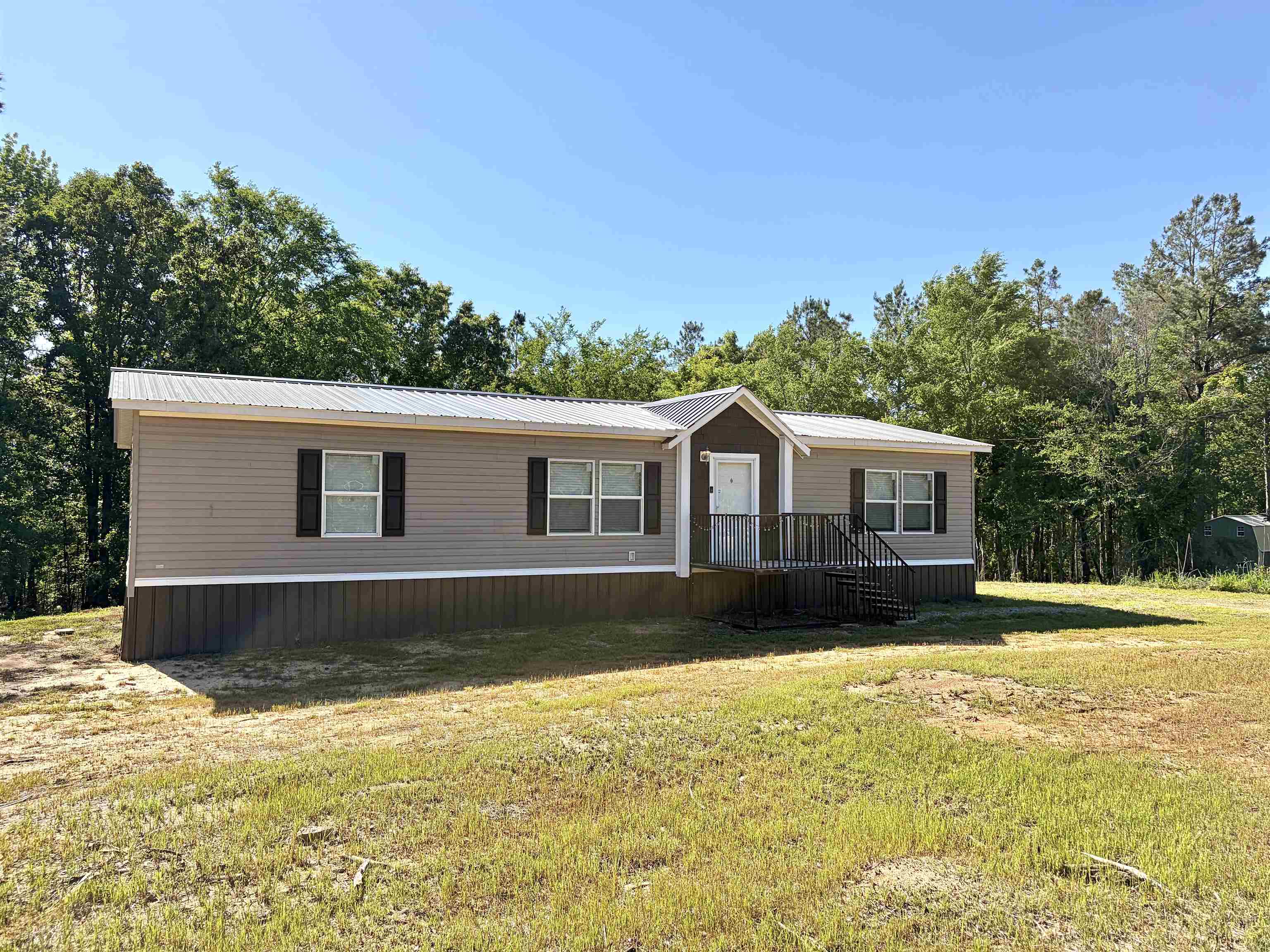 2030 Nubbin Ridge Rd Property Photo 1