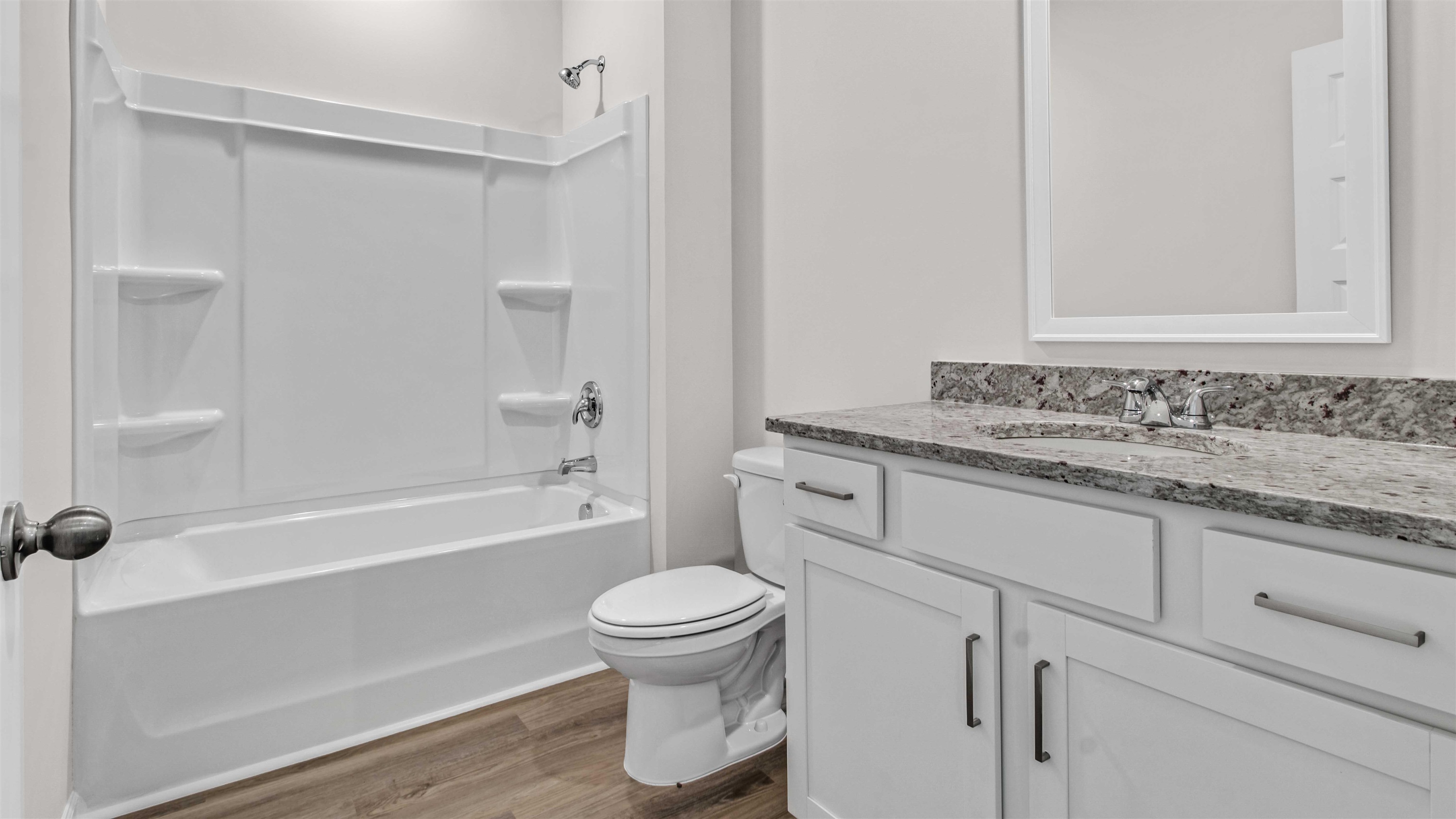 560 Riverdale Dr Property Photo 25