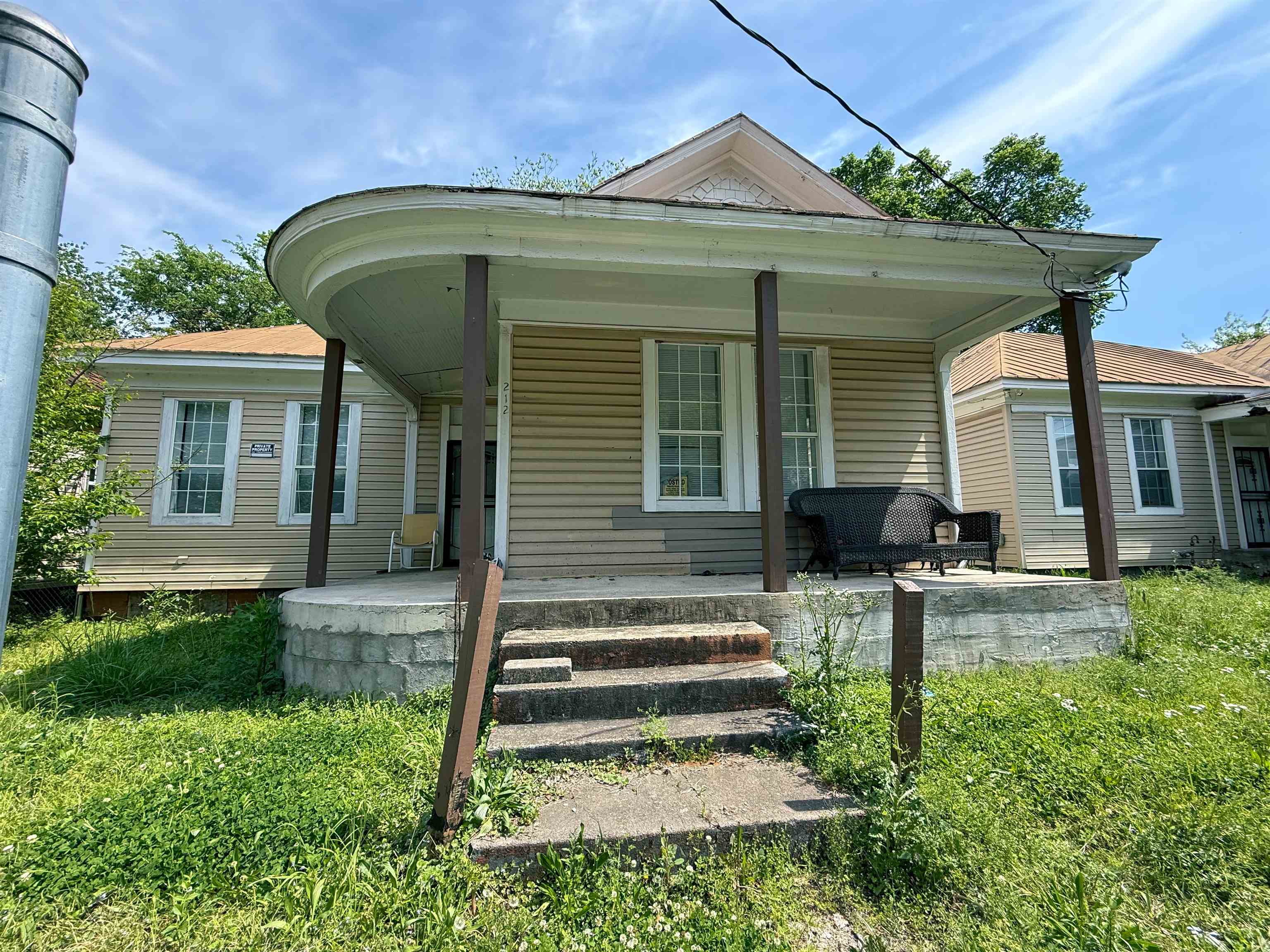 212 Leath St Property Photo 1