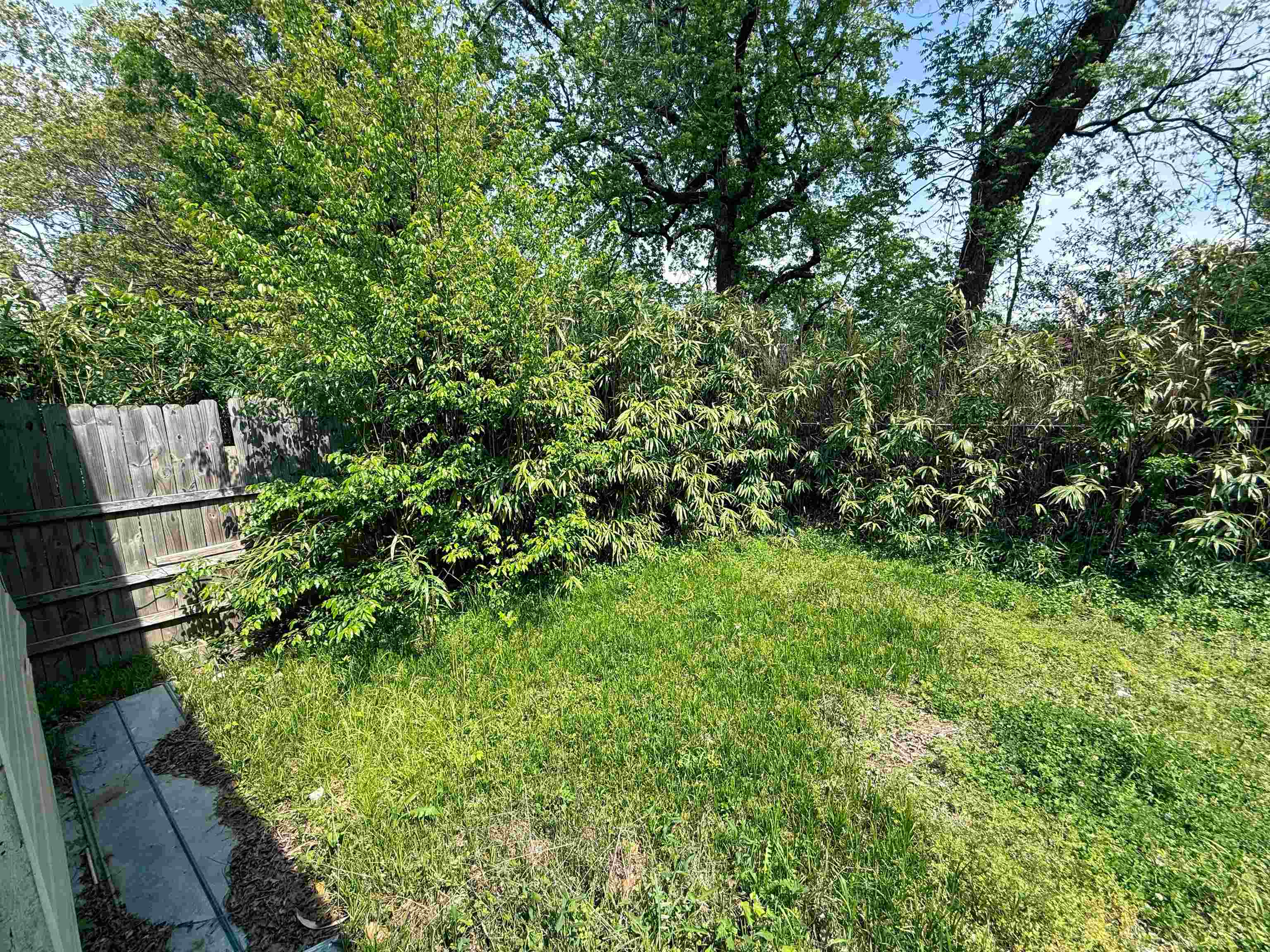 212 Leath St Property Photo 8
