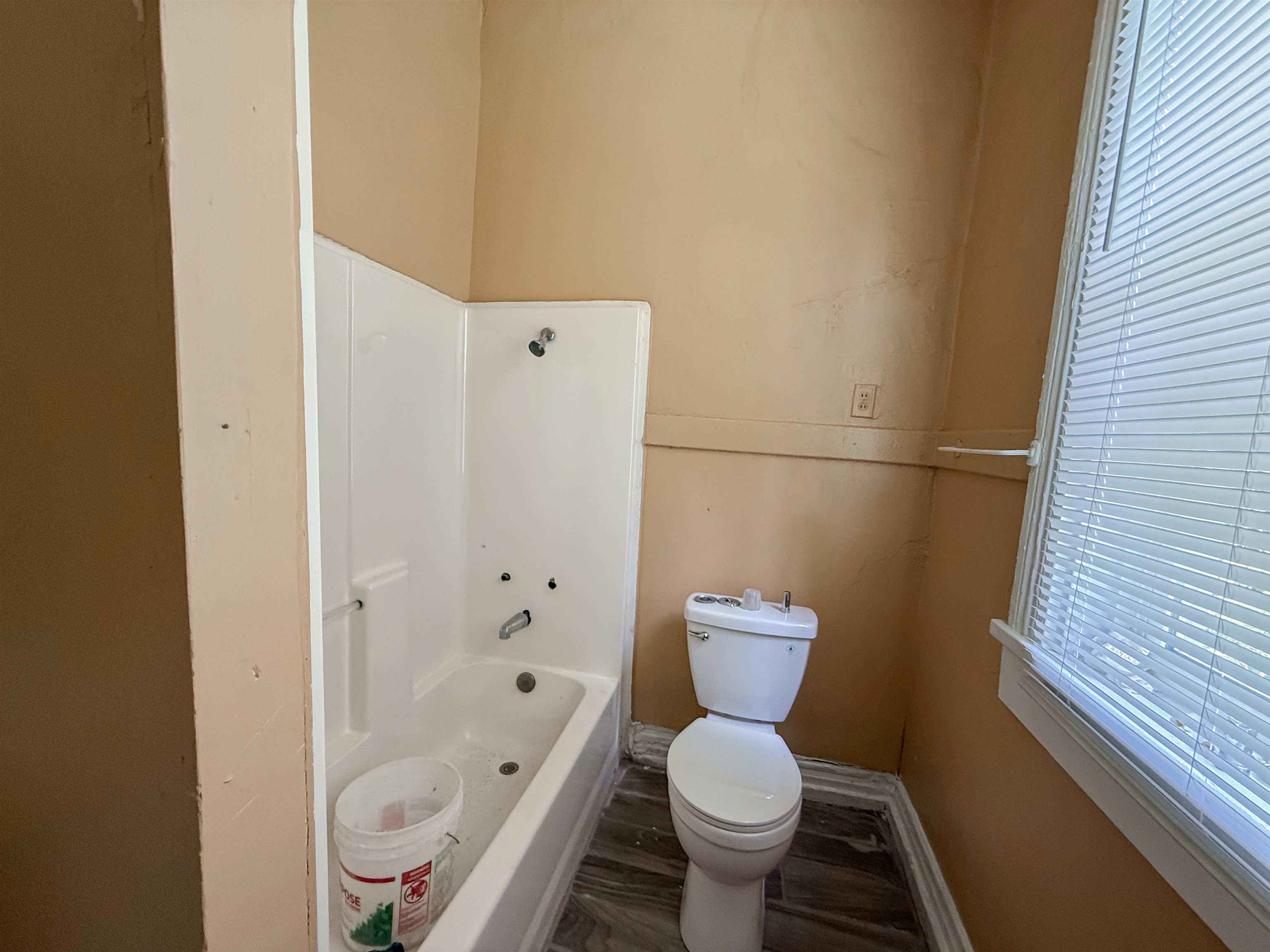 212 Leath St Property Photo 21