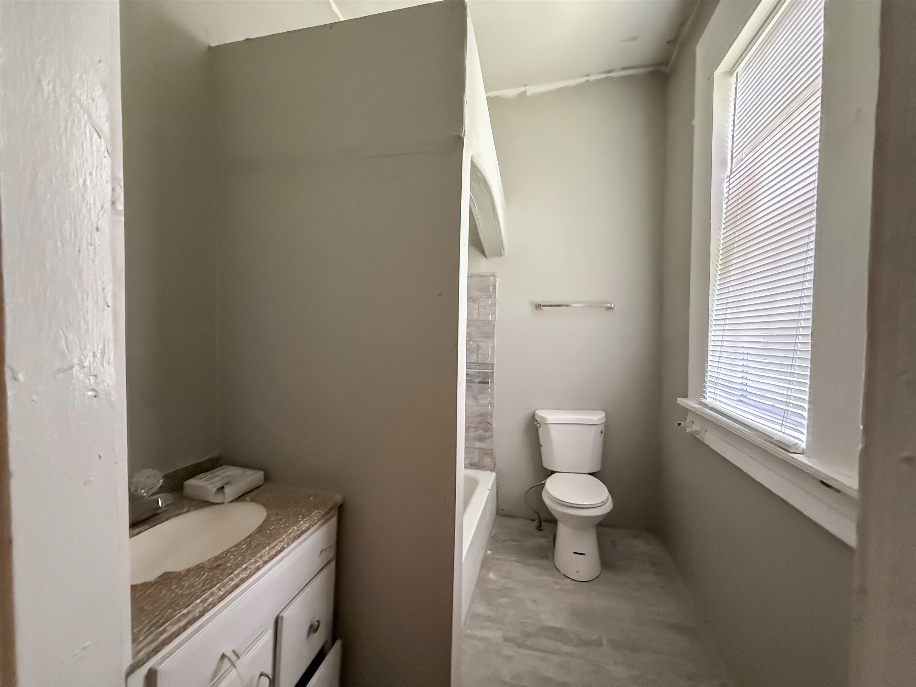 222 Leath St Property Photo 13