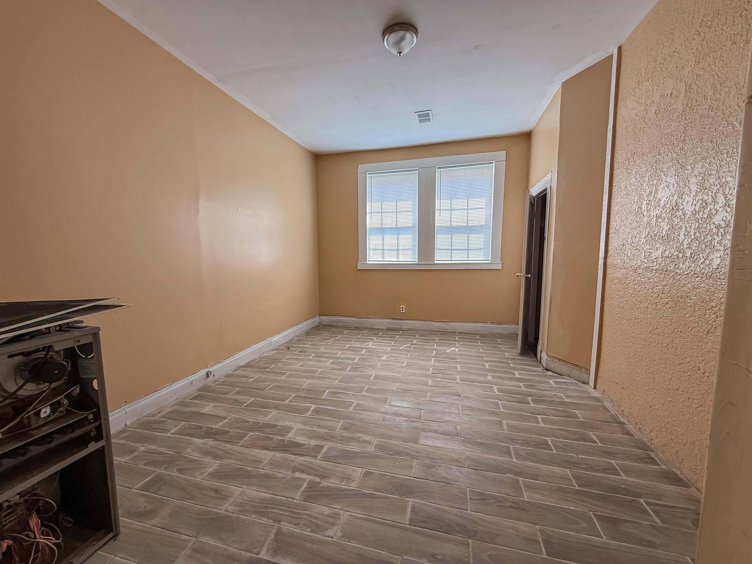 222 Leath St Property Photo 15